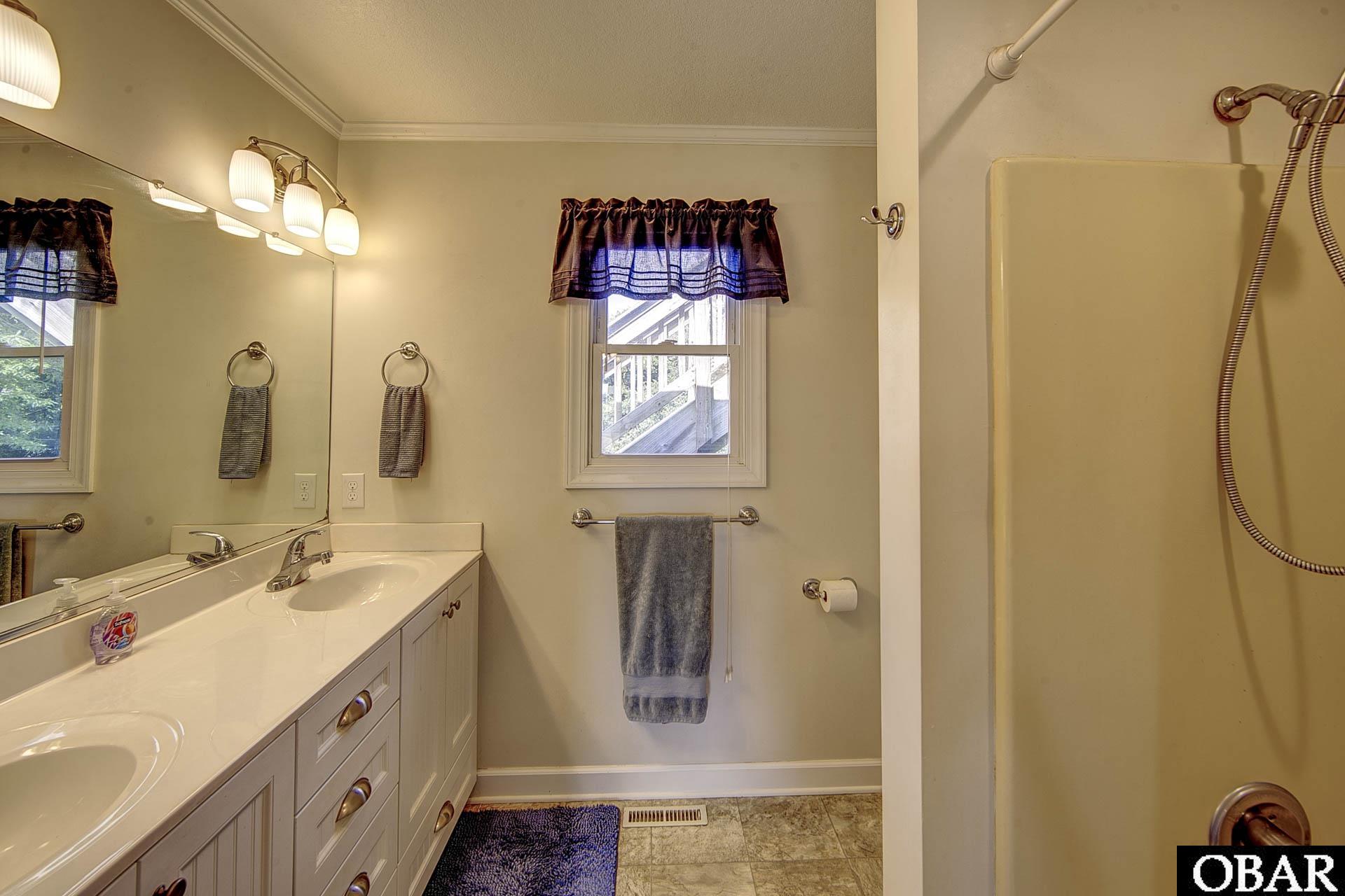 310 Shiloh Street, Kill Devil Hills, NC 27948, 3 Bedrooms Bedrooms, ,2 BathroomsBathrooms,Residential,For sale,Shiloh Street,127093