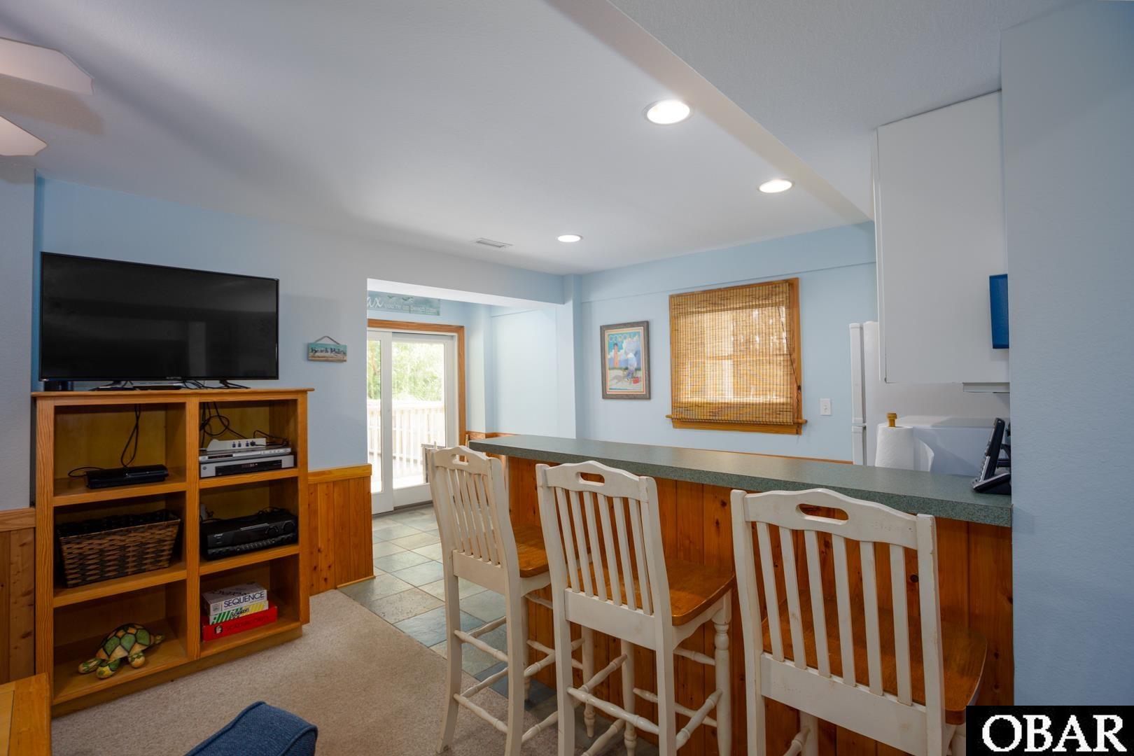 1047 Corolla Drive, Corolla, NC 27927, 8 Bedrooms Bedrooms, ,5 BathroomsBathrooms,Residential,For sale,Corolla Drive,127133