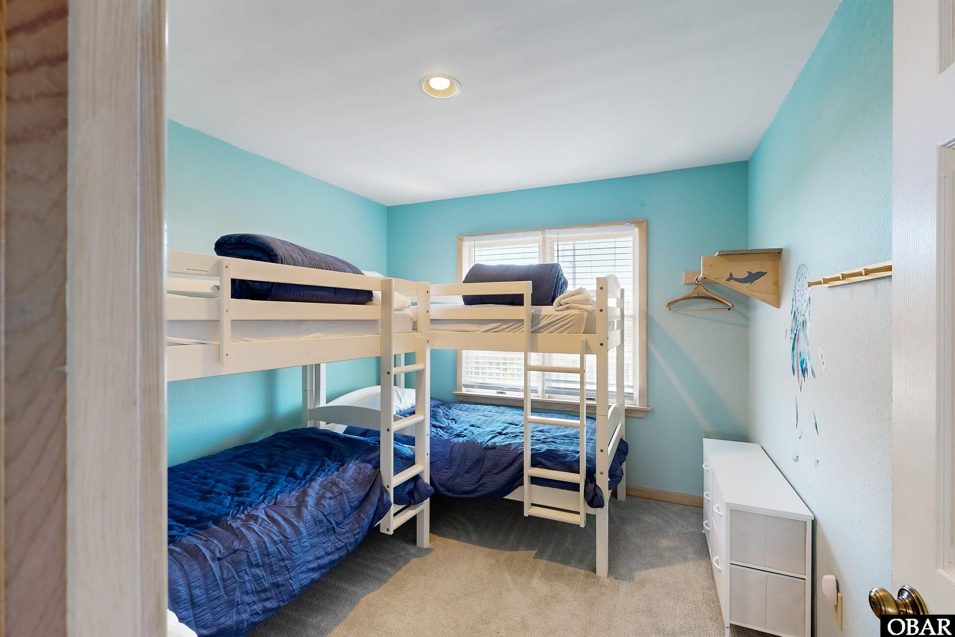 41784 Ocean View Drive, Avon, NC 27915, 5 Bedrooms Bedrooms, ,3 BathroomsBathrooms,Residential,For sale,Ocean View Drive,127152