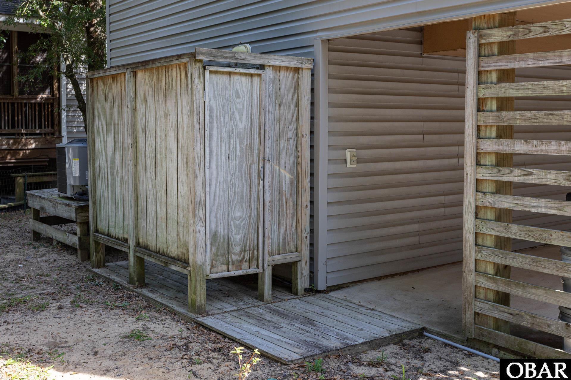 2377 Colington Road, Kill Devil Hills, NC 27948, 3 Bedrooms Bedrooms, ,2 BathroomsBathrooms,Residential,For sale,Colington Road,127168