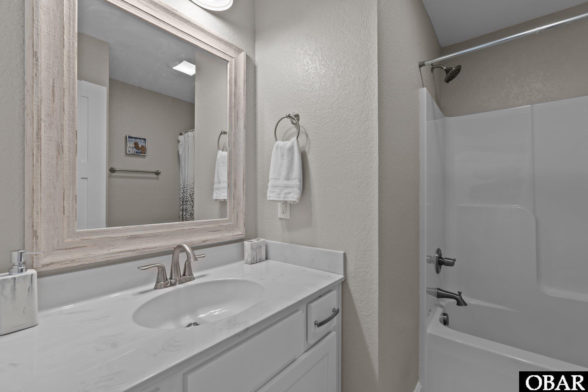 117A Colington Pointe Drive, Kill Devil Hills, NC 27948, 3 Bedrooms Bedrooms, ,3 BathroomsBathrooms,Residential,For sale,Colington Pointe Drive,127191