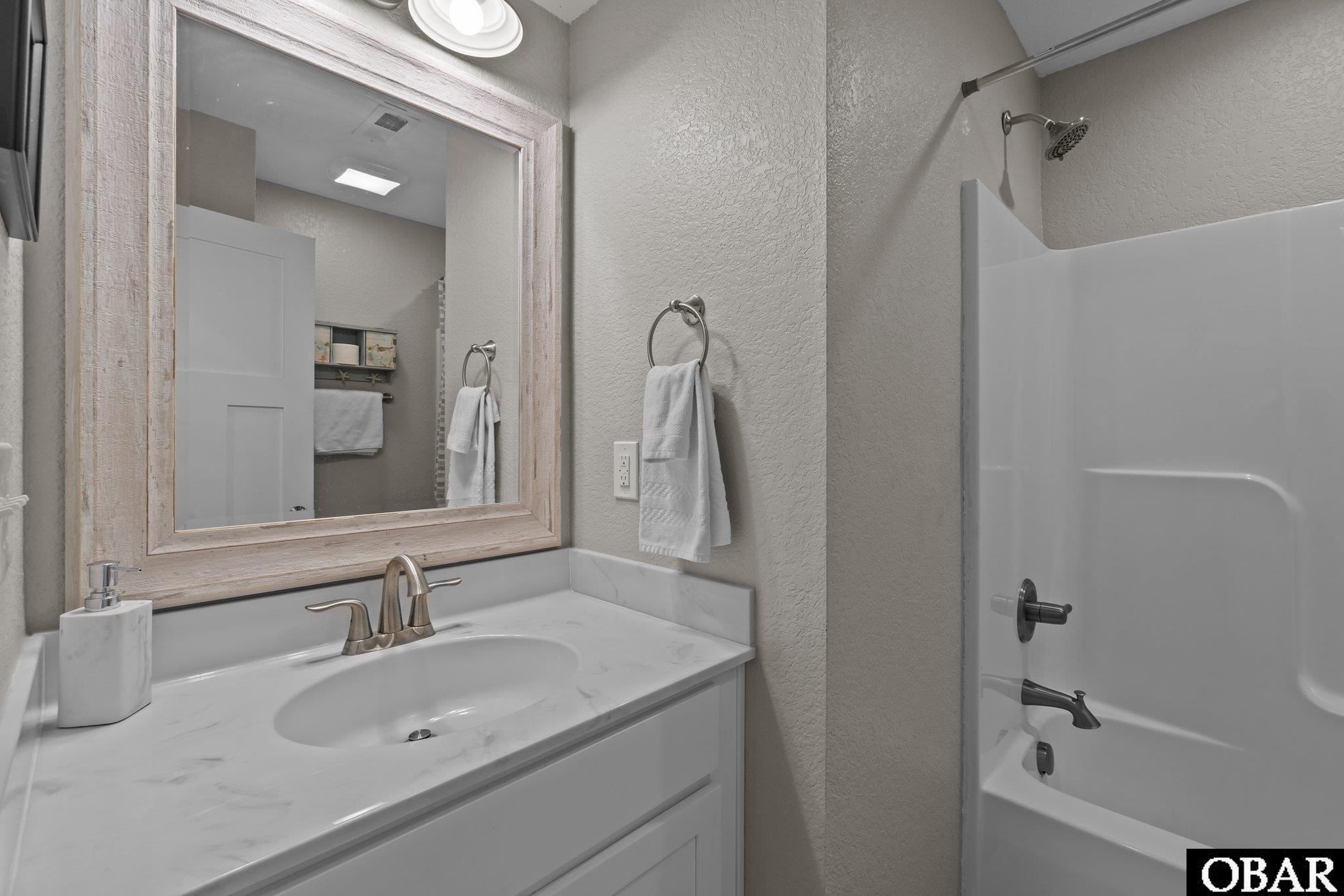 117A Colington Pointe Drive, Kill Devil Hills, NC 27948, 3 Bedrooms Bedrooms, ,3 BathroomsBathrooms,Residential,For sale,Colington Pointe Drive,127191