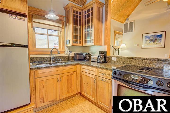 706, 708 Wingina Avenue, Manteo, NC 27954, 4 Bedrooms Bedrooms, ,5 BathroomsBathrooms,Residential,For sale,Wingina Avenue,127193