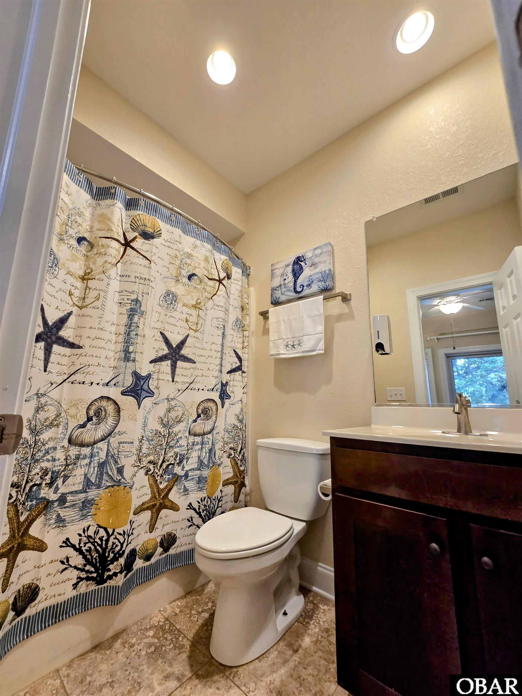 1111 Cambridge Road, Kill Devil Hills, NC 27948, 2 Bedrooms Bedrooms, ,2 BathroomsBathrooms,Residential,For sale,Cambridge Road,127205