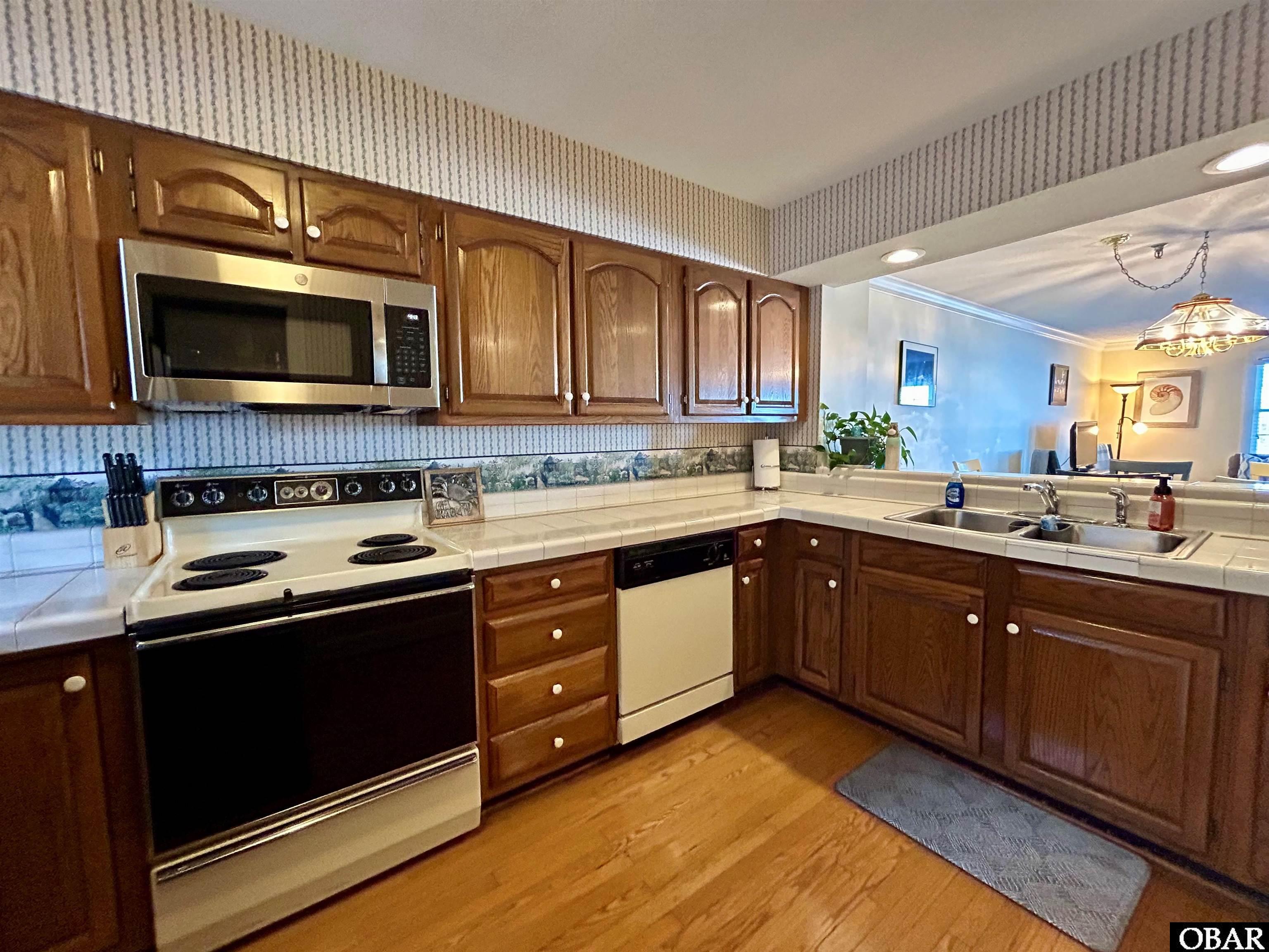 207 Queen Elizabeth Avenue, Manteo, NC 27954, 3 Bedrooms Bedrooms, ,2 BathroomsBathrooms,Residential,For sale,Queen Elizabeth Avenue,127212
