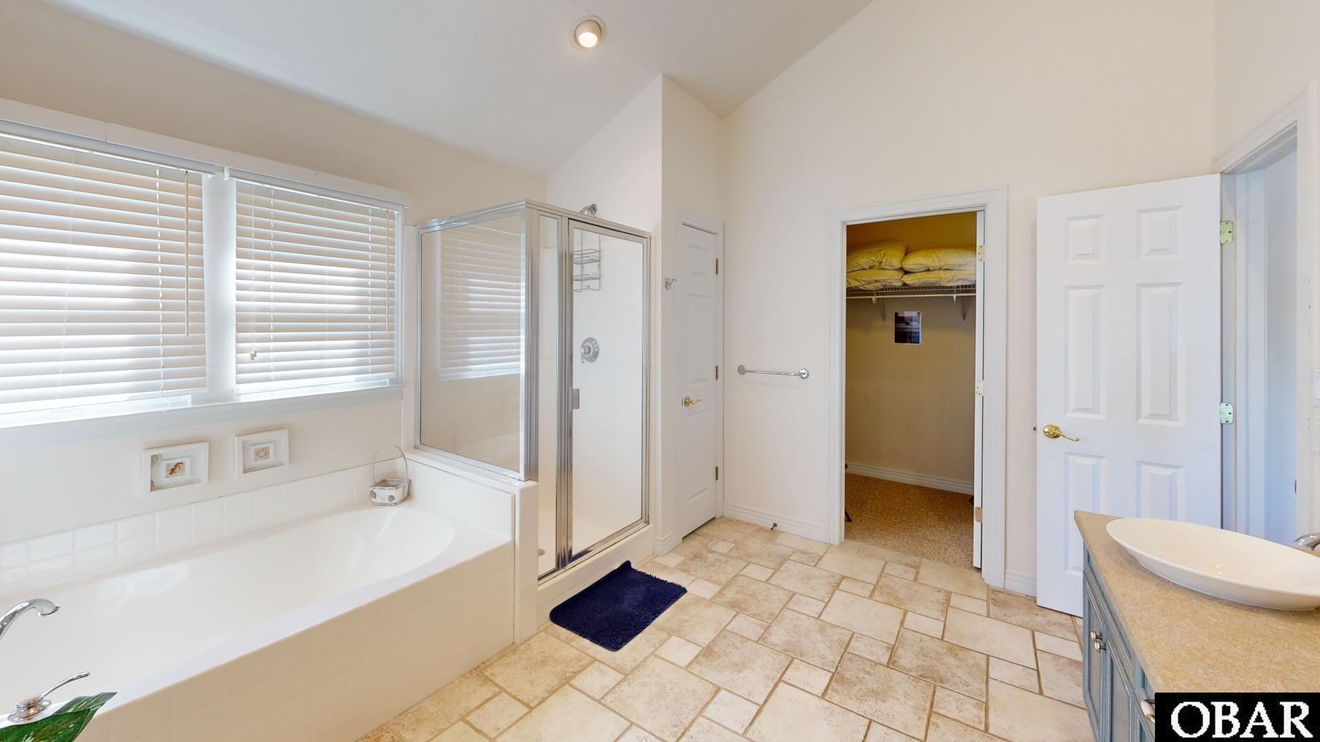 700 Currituck Cay, Corolla, NC 27927, 4 Bedrooms Bedrooms, ,3 BathroomsBathrooms,Residential,For sale,Currituck Cay,127225