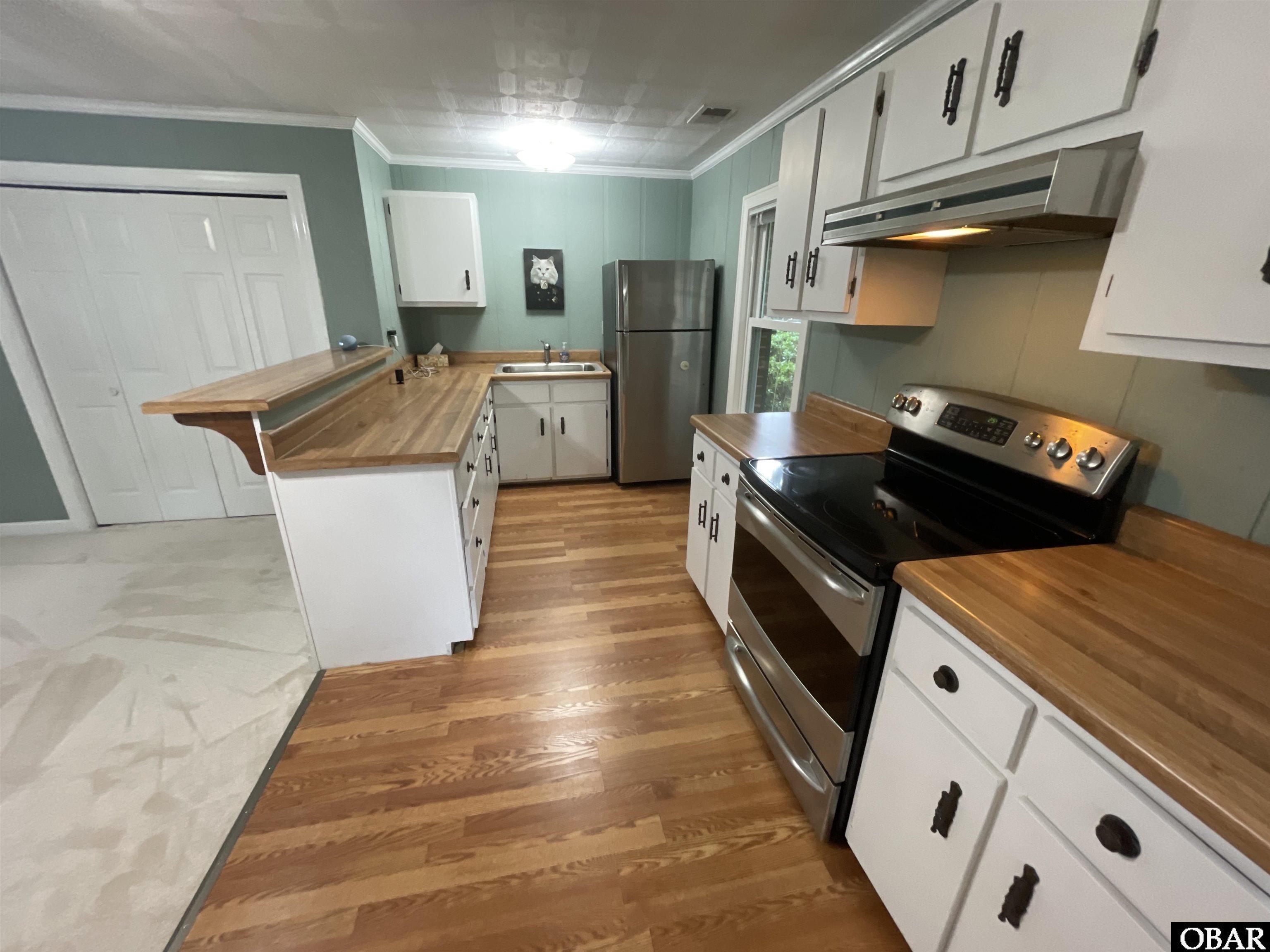 1006 Burnside Road, Manteo, NC 27954, 3 Bedrooms Bedrooms, ,3 BathroomsBathrooms,Residential,For sale,Burnside Road,127228
