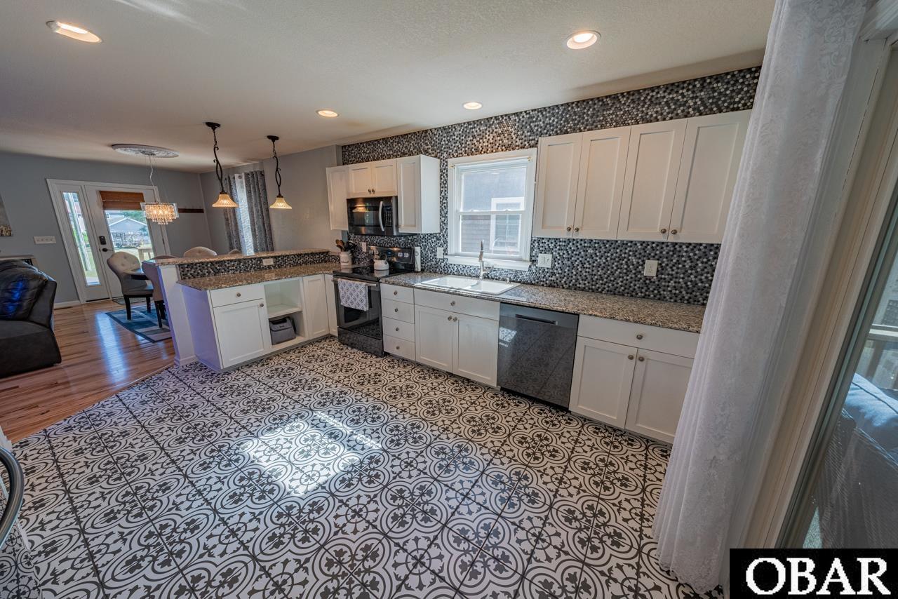 1000 Dean Street, Kill Devil Hills, NC 27948, 3 Bedrooms Bedrooms, ,3 BathroomsBathrooms,Residential,For sale,Dean Street,127242