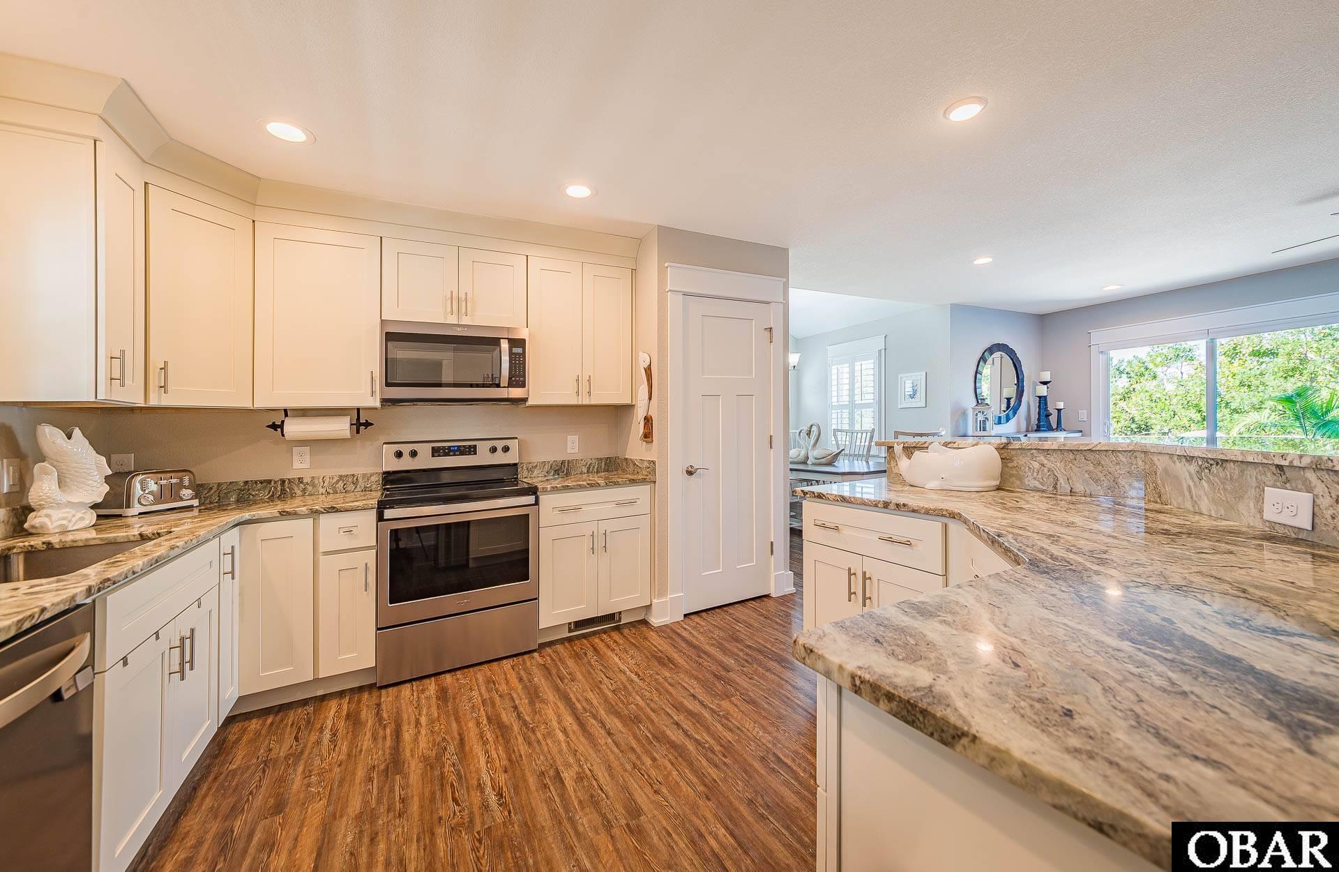 112 Ridge Lane, Kill Devil Hills, NC 27948, 4 Bedrooms Bedrooms, ,3 BathroomsBathrooms,Residential,For sale,Ridge Lane,127264