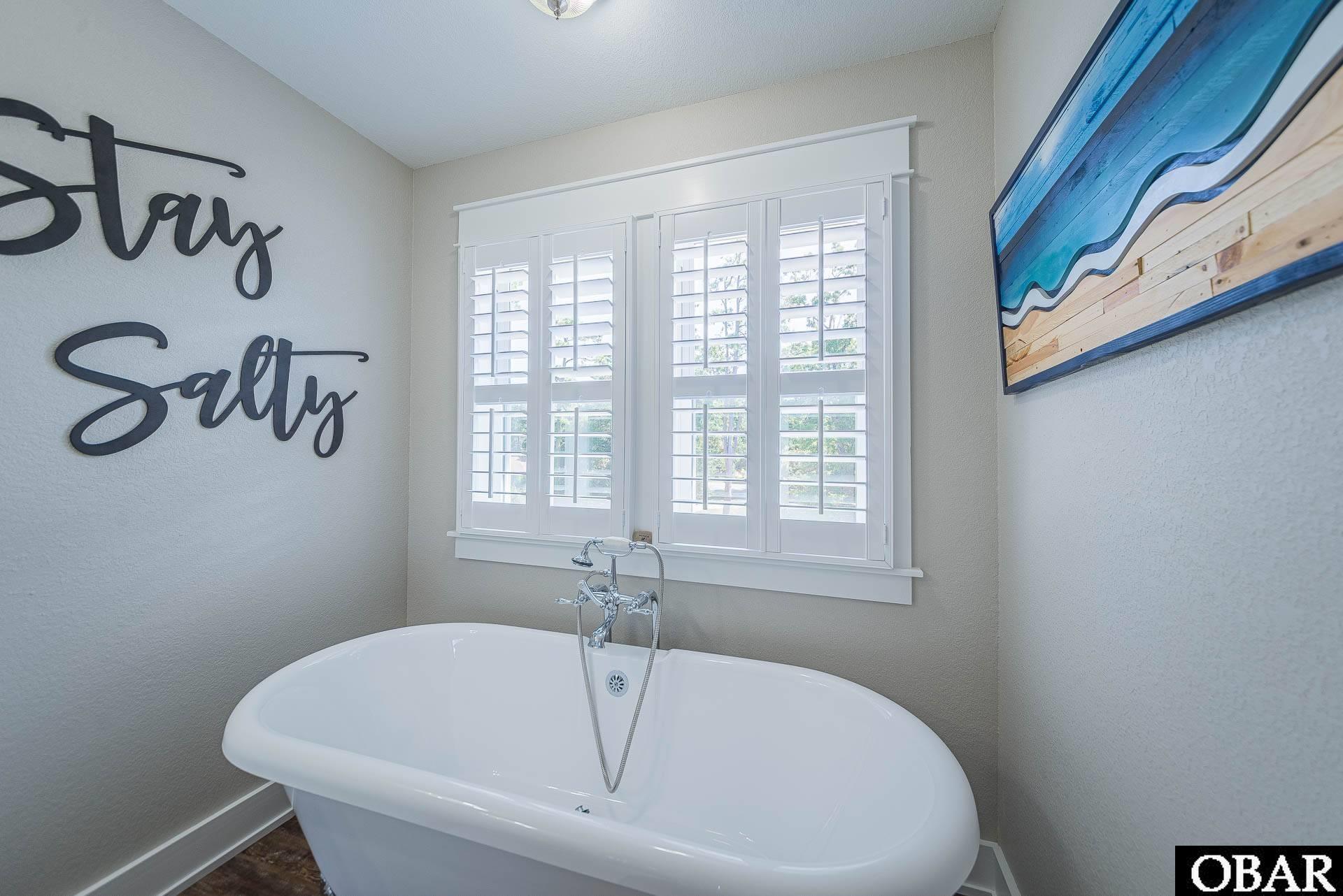 112 Ridge Lane, Kill Devil Hills, NC 27948, 4 Bedrooms Bedrooms, ,3 BathroomsBathrooms,Residential,For sale,Ridge Lane,127264
