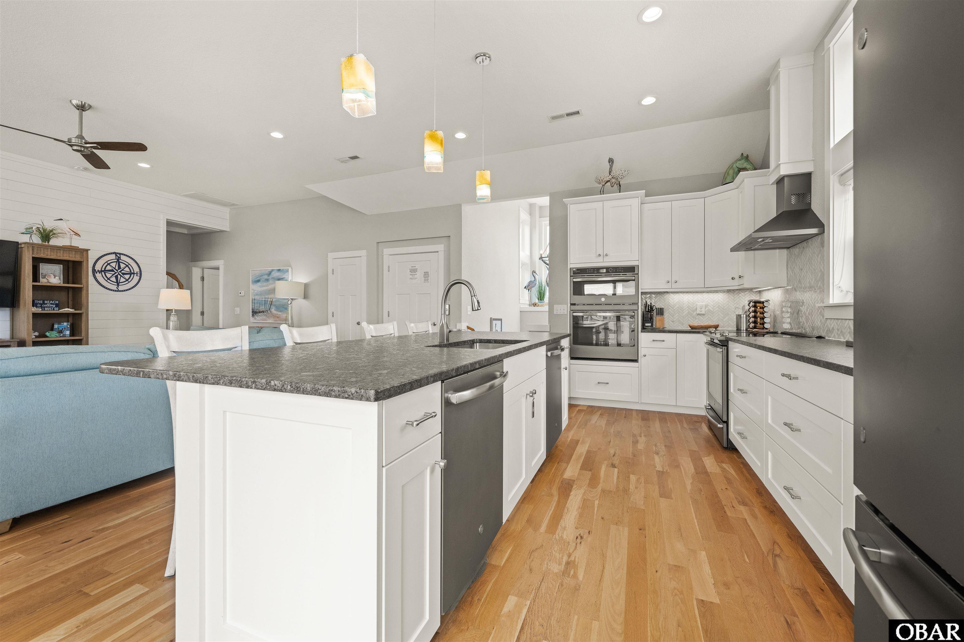 640 Tide Arch, Corolla, NC 27927, 7 Bedrooms Bedrooms, ,7 BathroomsBathrooms,Residential,For sale,Tide Arch,127277