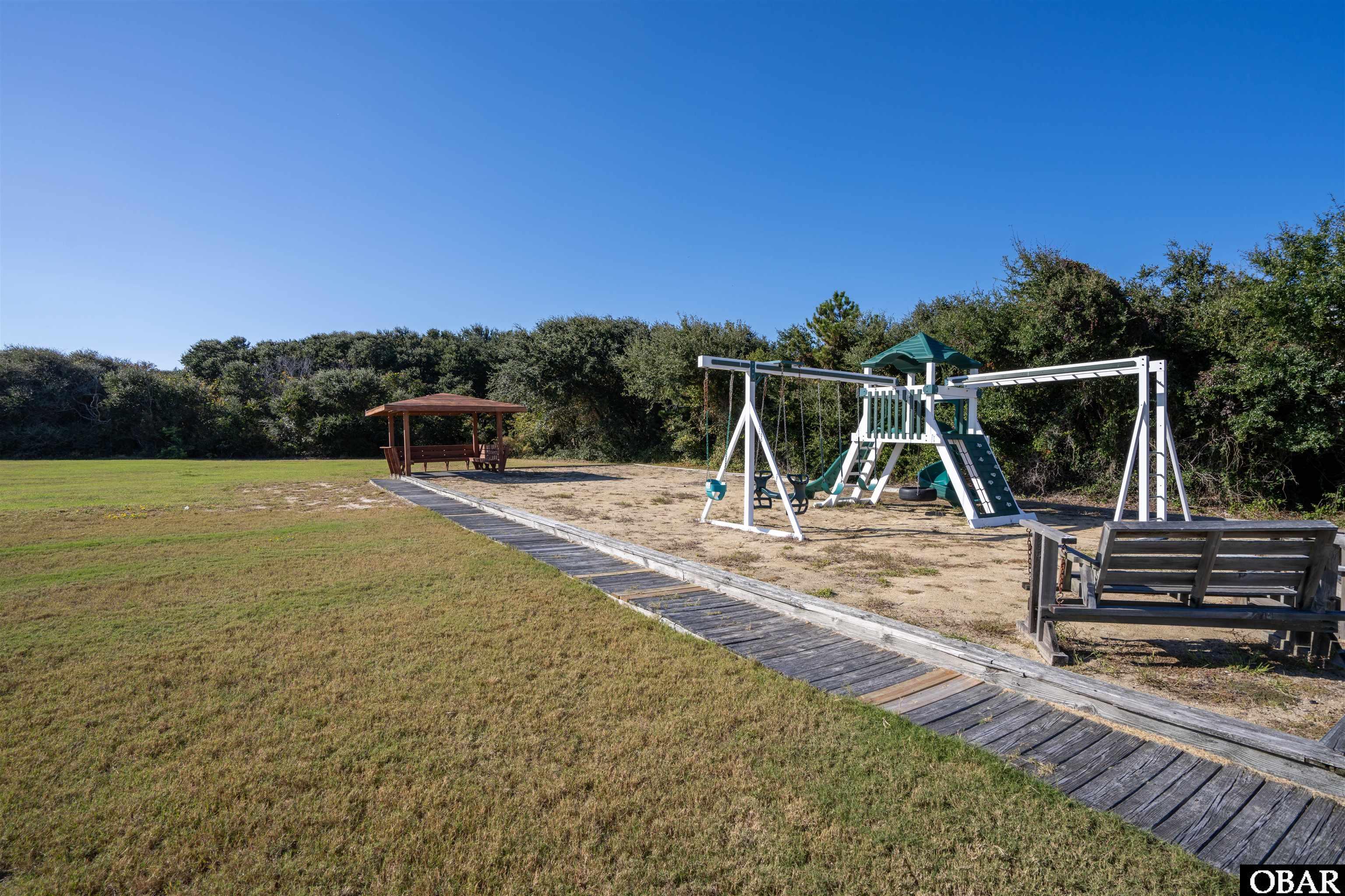 117 Sea Colony Drive, Duck, NC 27949, 1 Bedroom Bedrooms, ,2 BathroomsBathrooms,Residential,For sale,Sea Colony Drive,127280