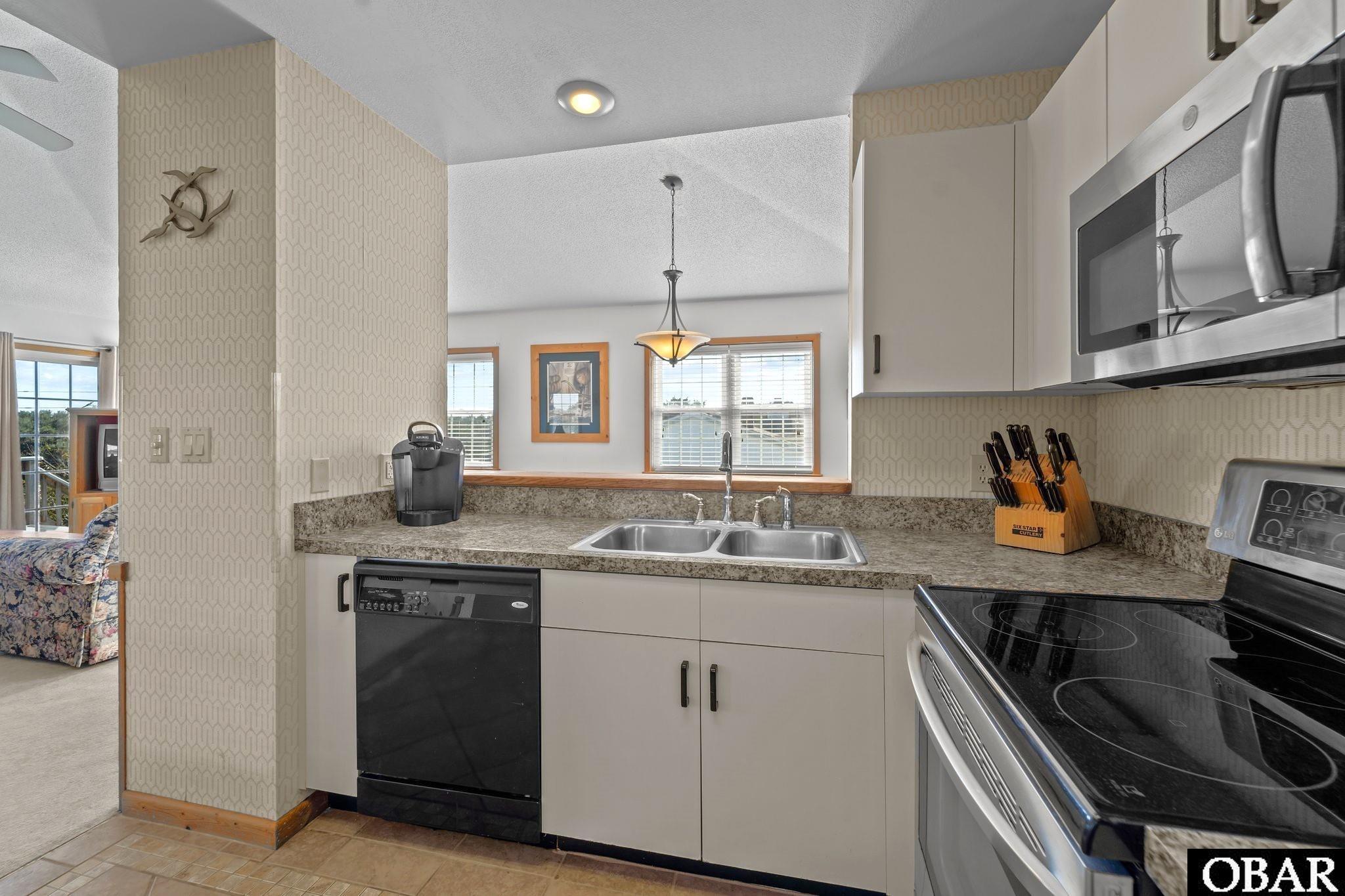 43 Skyline Road, Southern Shores, NC 27949, 4 Bedrooms Bedrooms, ,2 BathroomsBathrooms,Residential,For sale,Skyline Road,127297