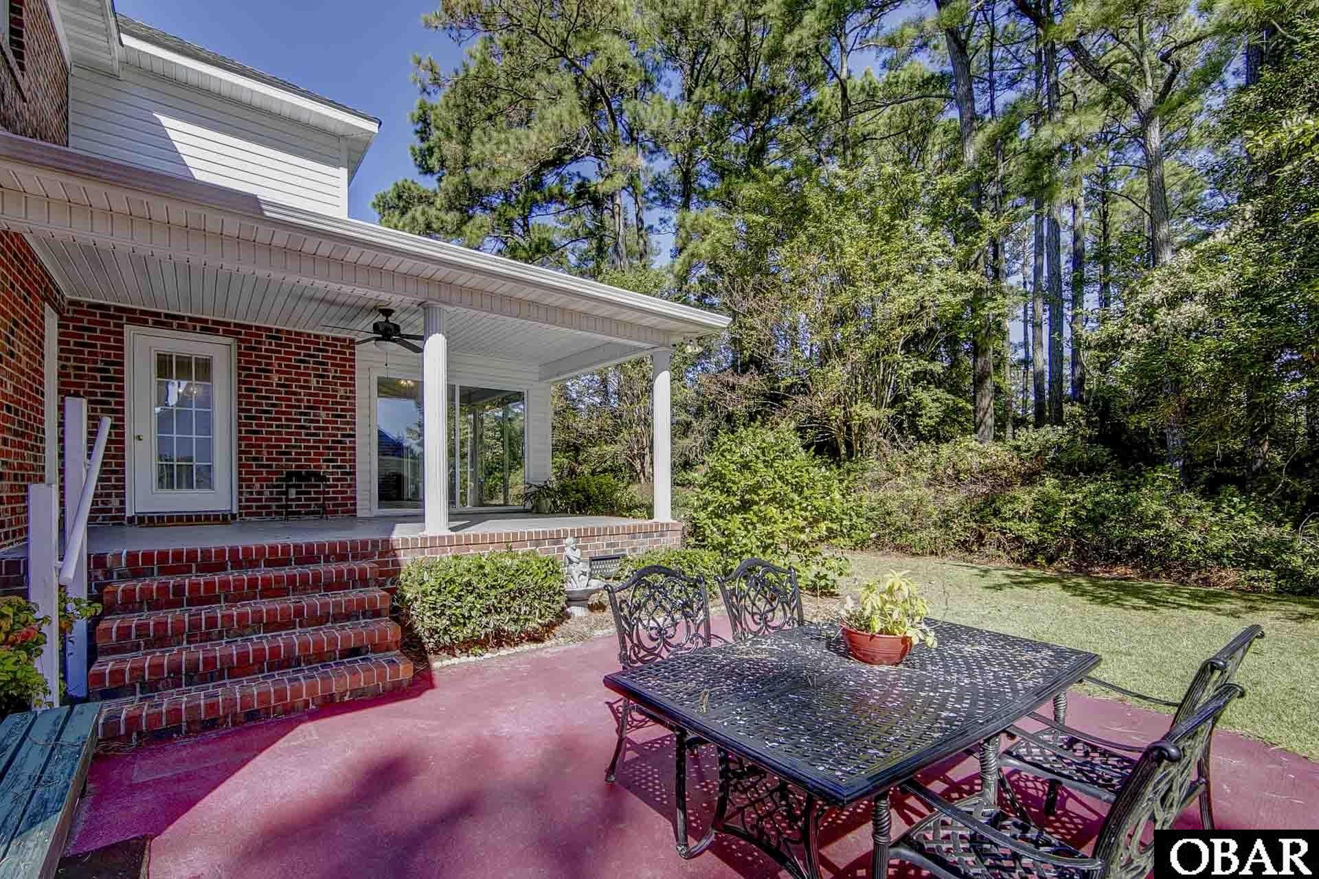 113 Robert Bruce Drive, Manteo, NC 27954, 5 Bedrooms Bedrooms, ,3 BathroomsBathrooms,Residential,For sale,Robert Bruce Drive,127307
