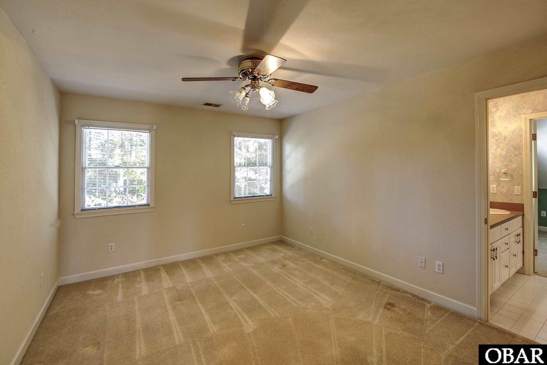 113 Robert Bruce Drive, Manteo, NC 27954, 5 Bedrooms Bedrooms, ,3 BathroomsBathrooms,Residential,For sale,Robert Bruce Drive,127307