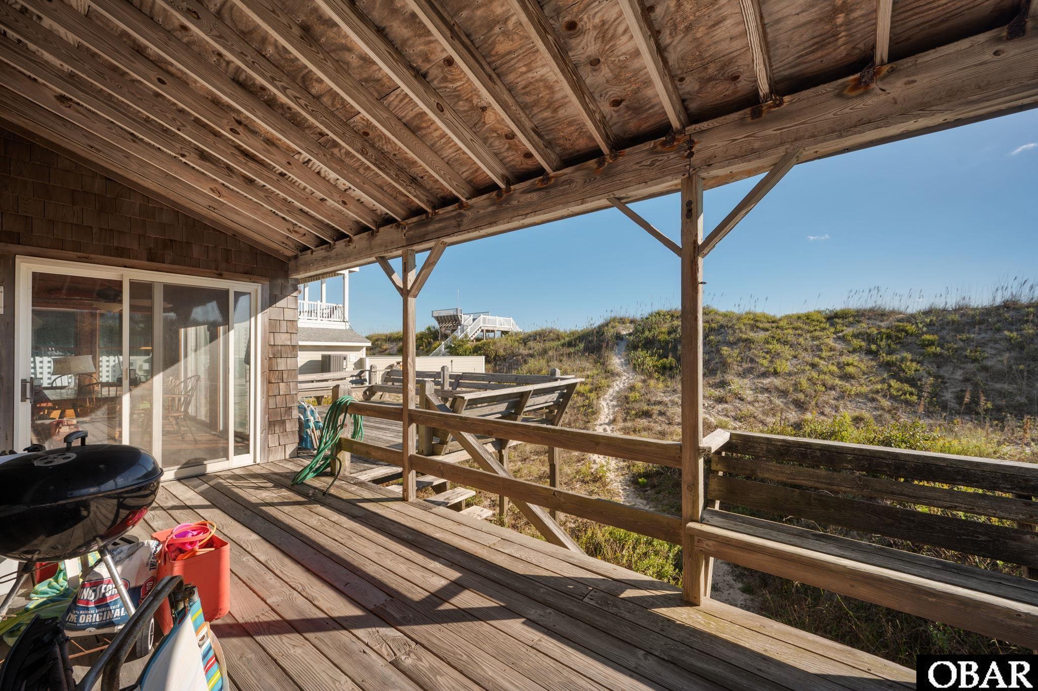 1007 Lighthouse Drive, Corolla, NC 27927, 3 Bedrooms Bedrooms, ,2 BathroomsBathrooms,Residential,For sale,Lighthouse Drive,127309