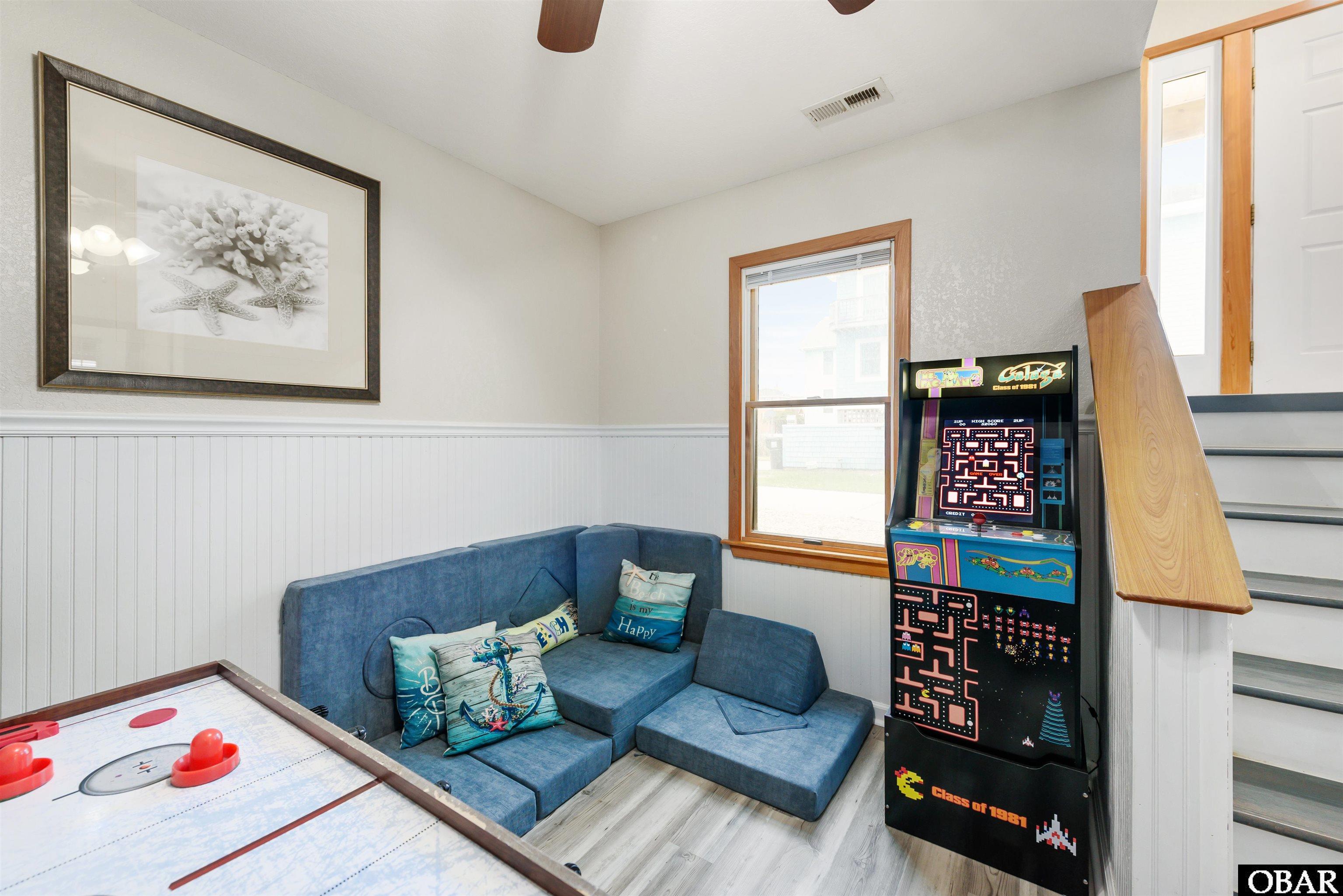 750 Sea Horse Court, Corolla, NC 27927, 4 Bedrooms Bedrooms, ,3 BathroomsBathrooms,Residential,For sale,Sea Horse Court,127314