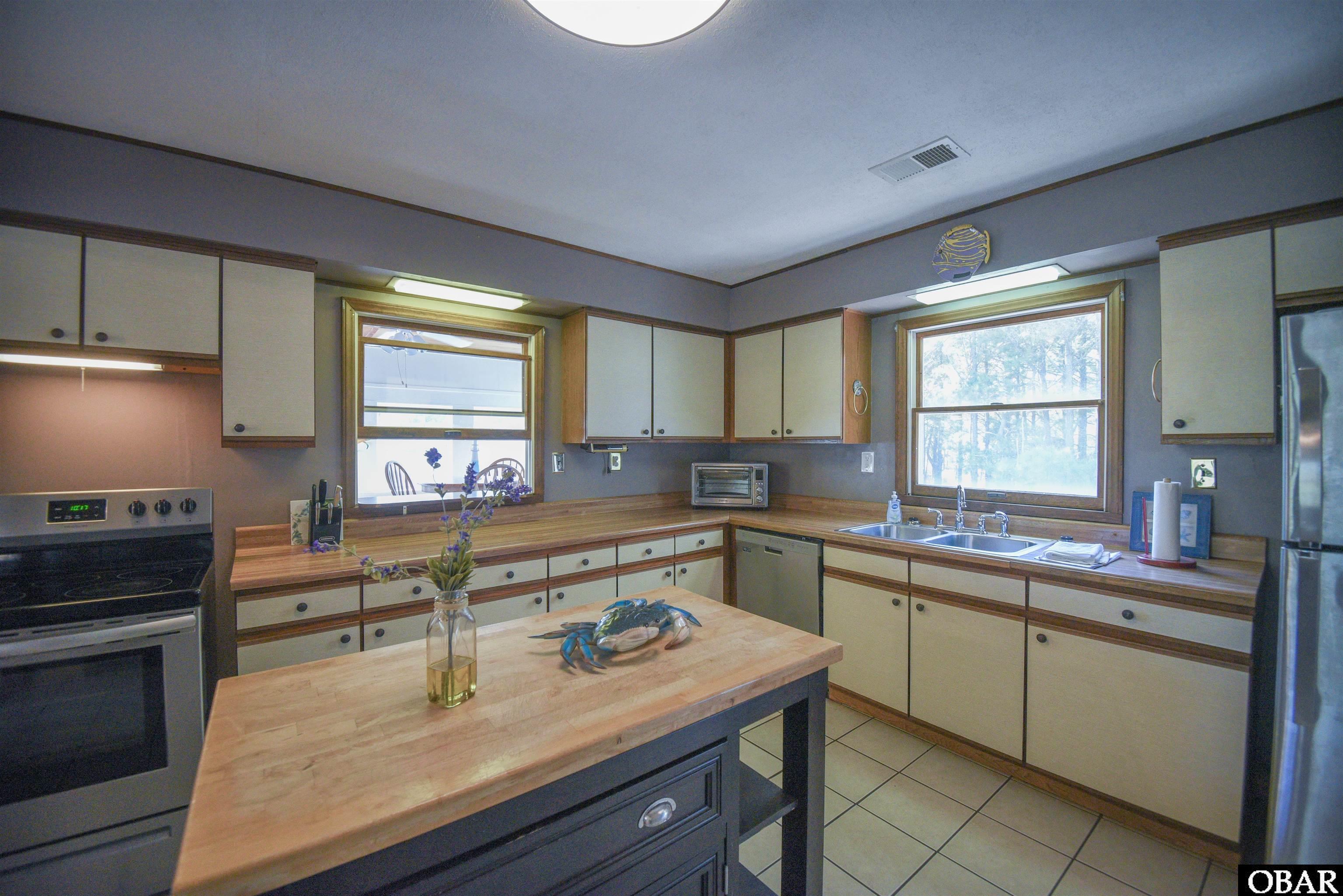 2330 Ocean Sands Road, Corolla, NC 27927, 4 Bedrooms Bedrooms, ,2 BathroomsBathrooms,Residential,For sale,Ocean Sands Road,127315
