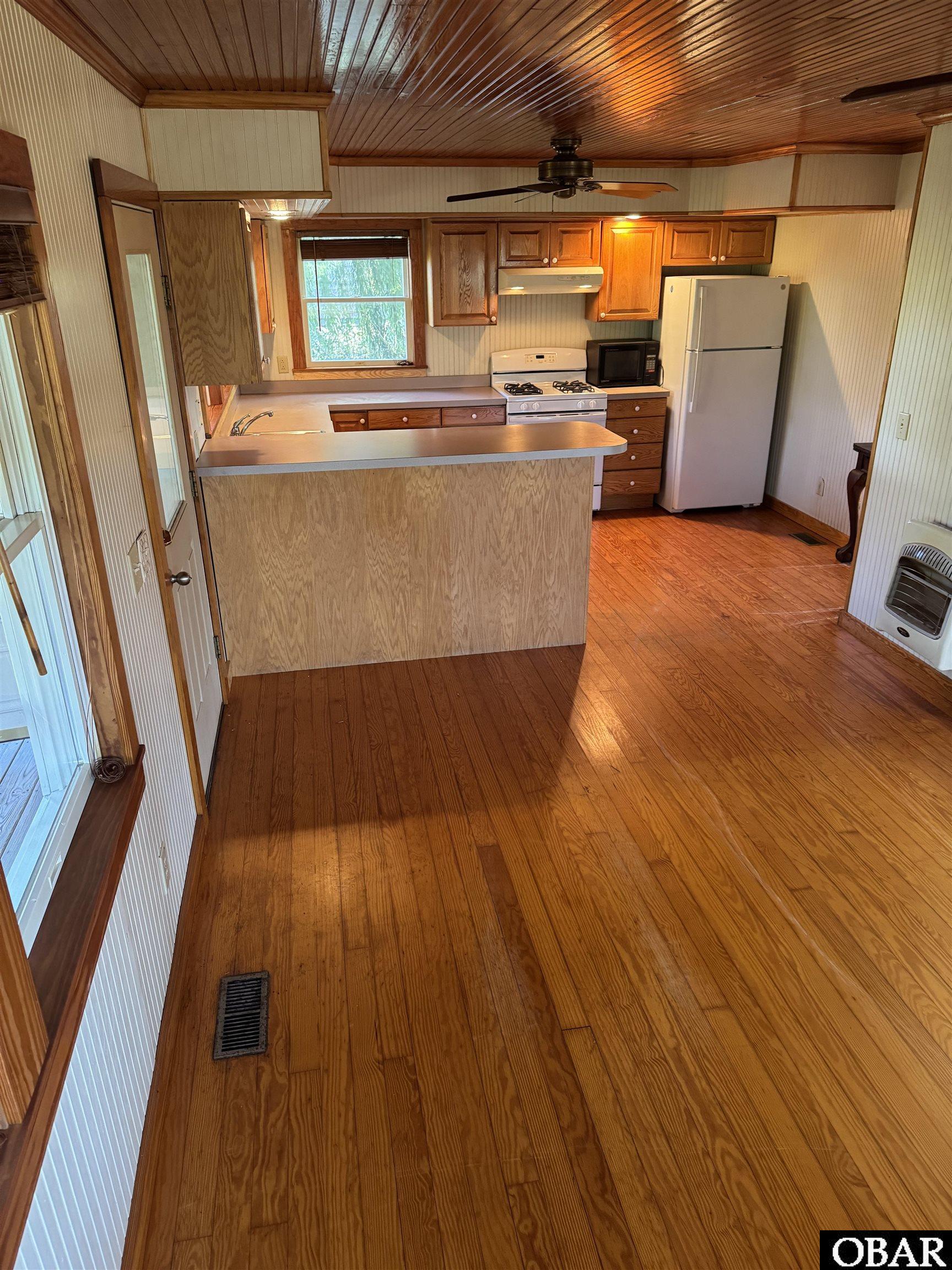 19 Cuttensage Lane, Ocracoke, NC 27960, 2 Bedrooms Bedrooms, ,2 BathroomsBathrooms,Residential,For sale,Cuttensage Lane,127317
