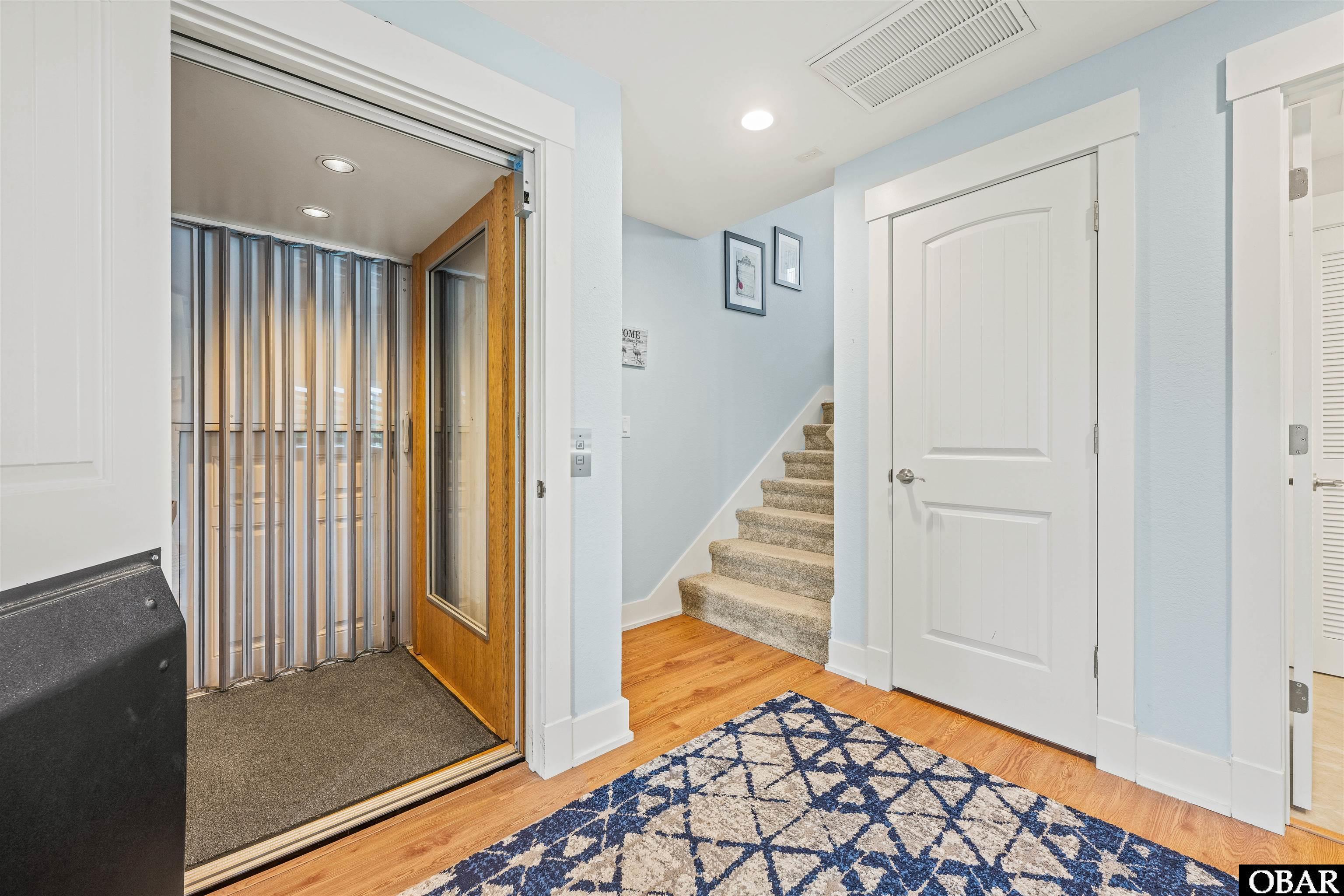 4 stop elevator - no stairs necessary