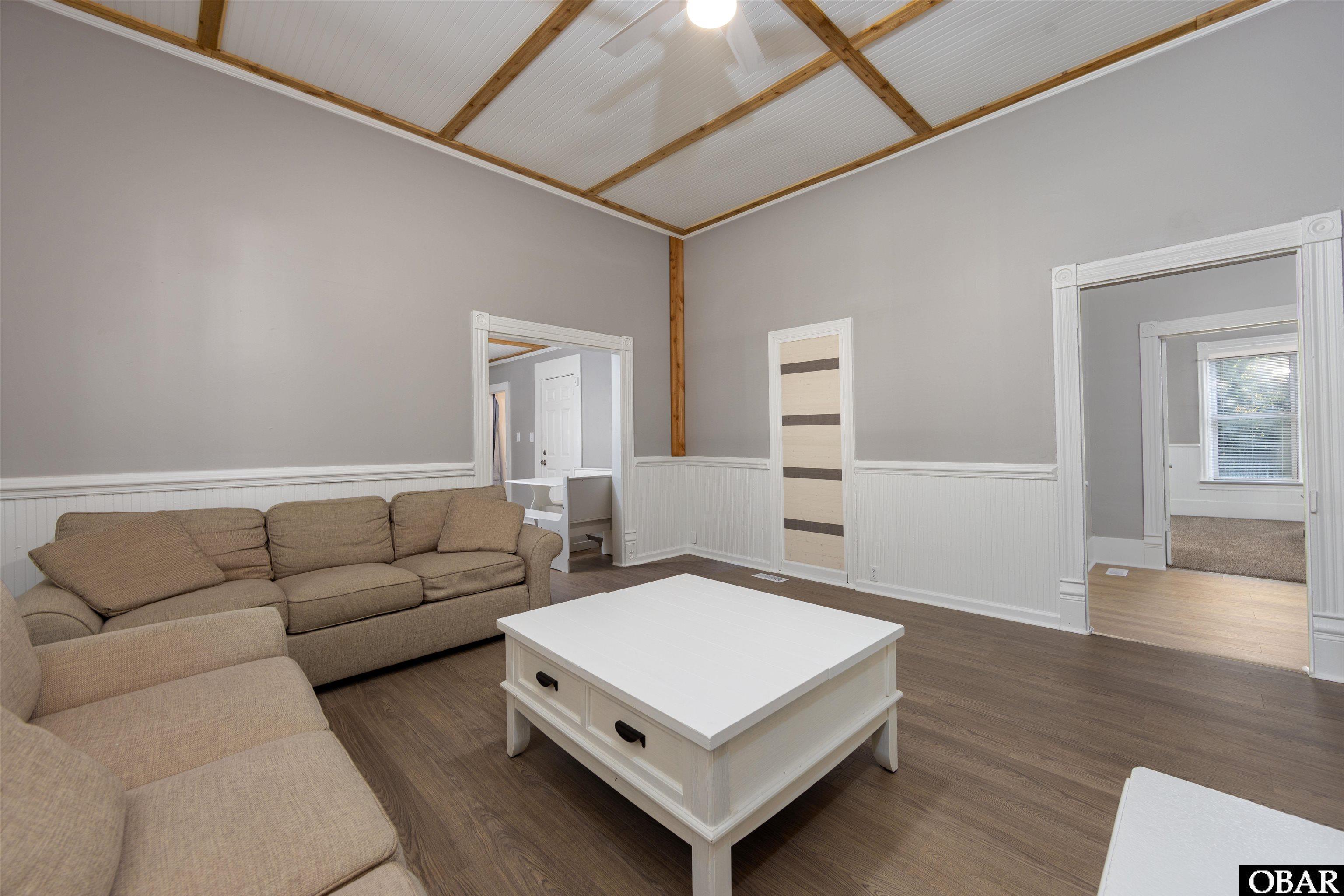 514 Pennsylvania Ave, Hertford, NC 27944, 5 Bedrooms Bedrooms, ,2 BathroomsBathrooms,Residential,For sale,Pennsylvania Ave,127331