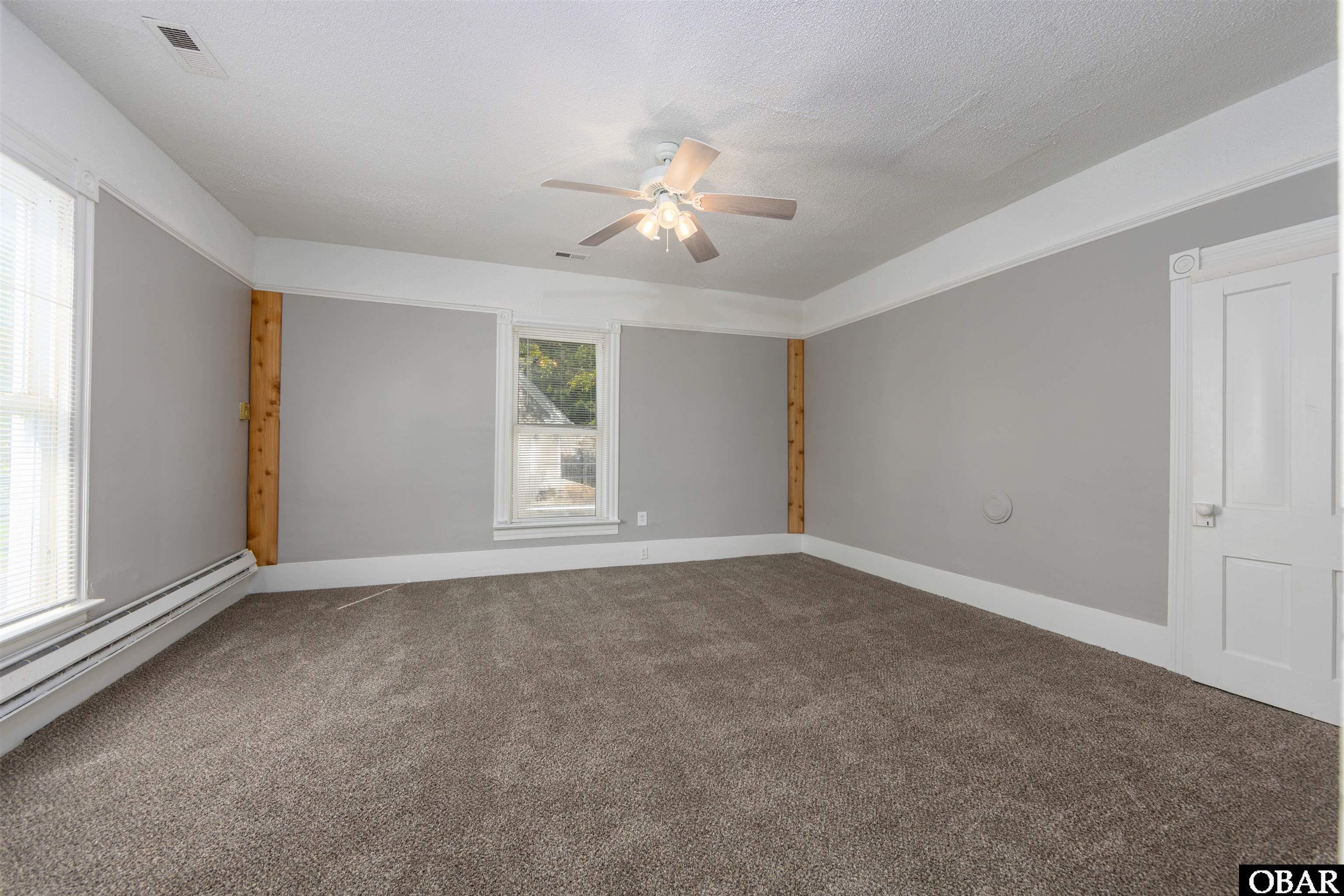 514 Pennsylvania Ave, Hertford, NC 27944, 5 Bedrooms Bedrooms, ,2 BathroomsBathrooms,Residential,For sale,Pennsylvania Ave,127331