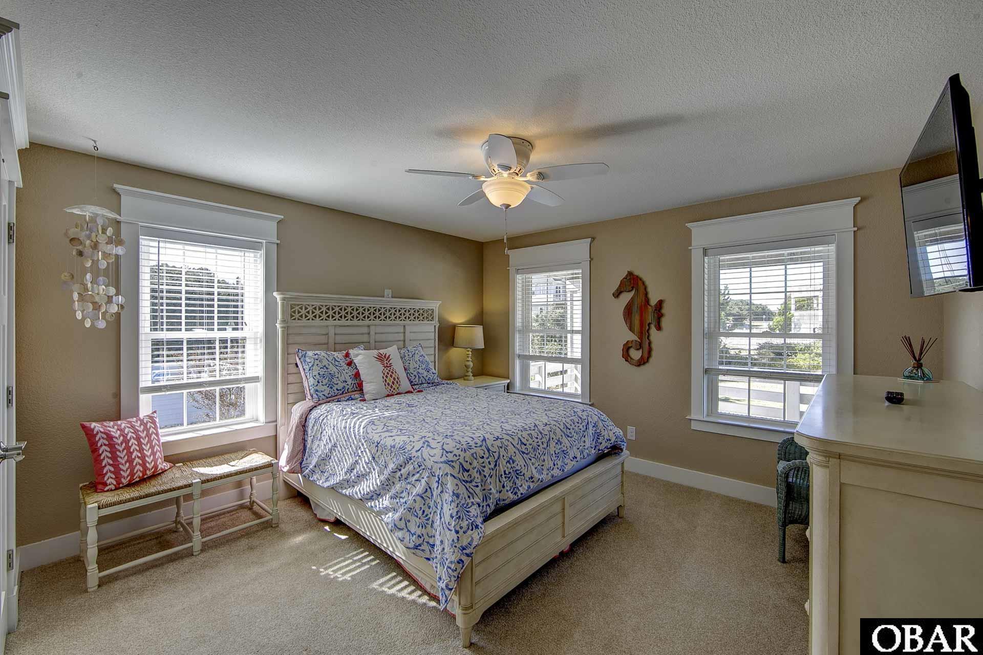 202 First Flight Run, Kitty Hawk, NC 27949, 5 Bedrooms Bedrooms, ,5 BathroomsBathrooms,Residential,For sale,First Flight Run,127352