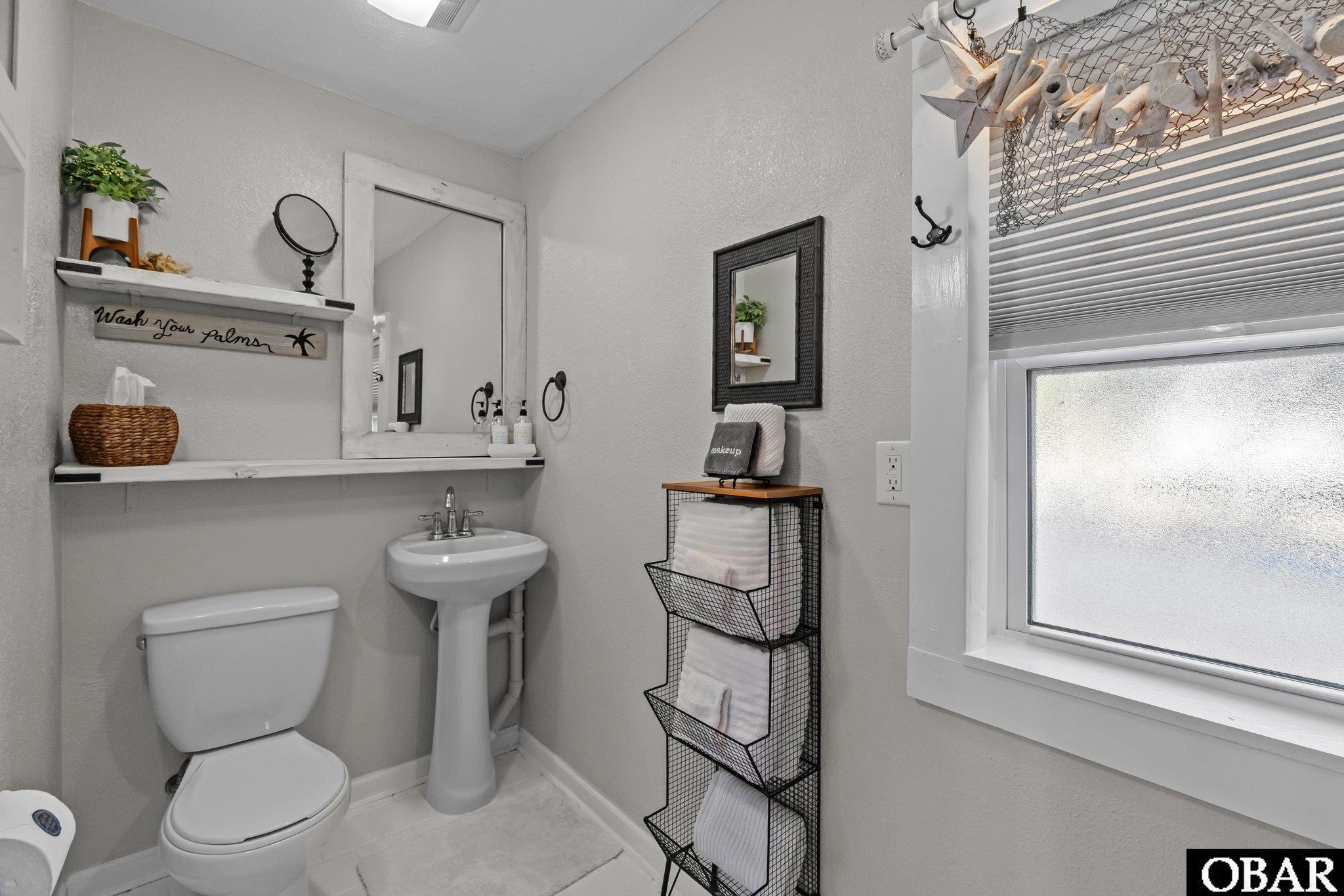 215 Heritage Lane, Kitty Hawk, NC 27949, 4 Bedrooms Bedrooms, ,3 BathroomsBathrooms,Residential,For sale,Heritage Lane,127364
