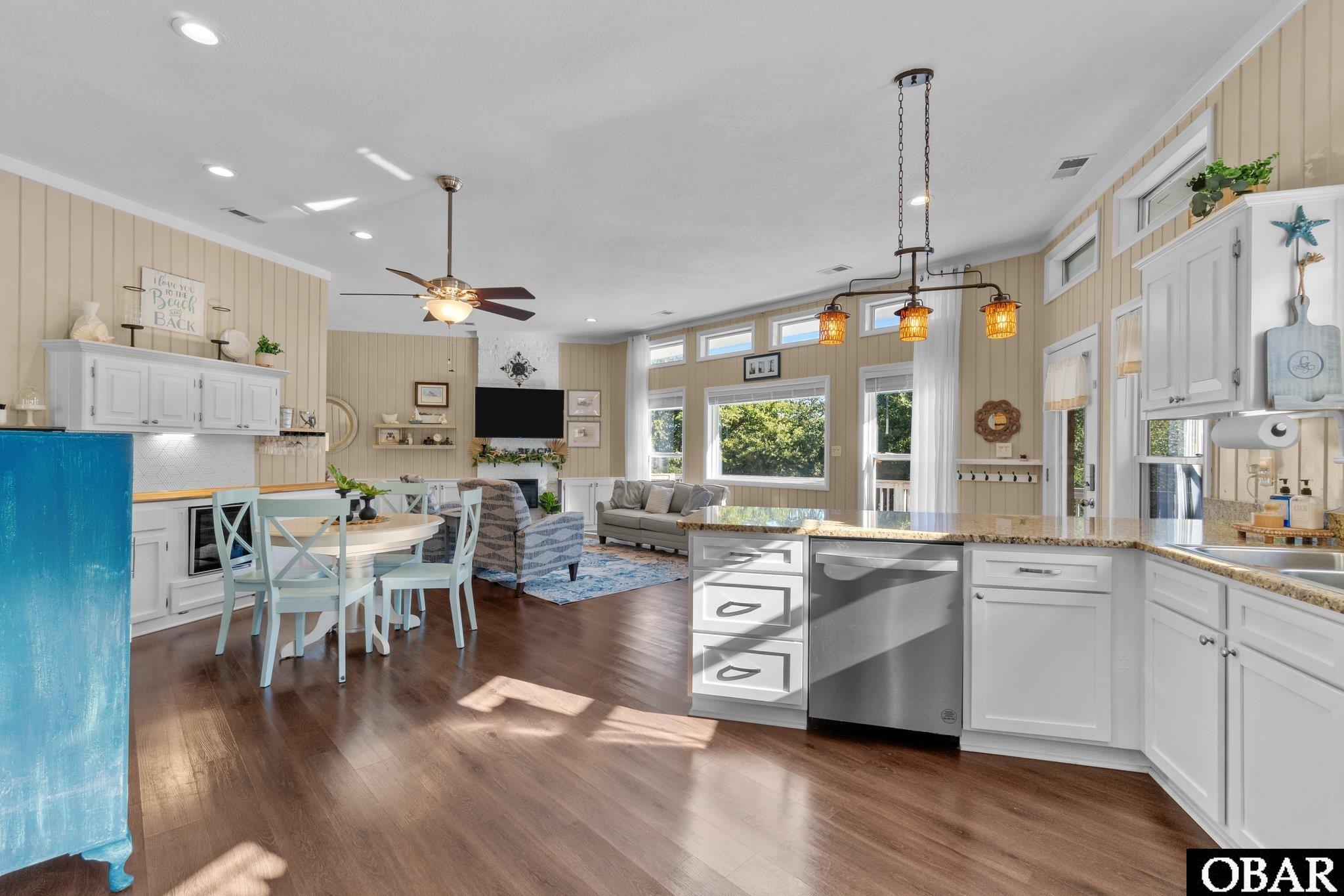 215 Heritage Lane, Kitty Hawk, NC 27949, 4 Bedrooms Bedrooms, ,3 BathroomsBathrooms,Residential,For sale,Heritage Lane,127364