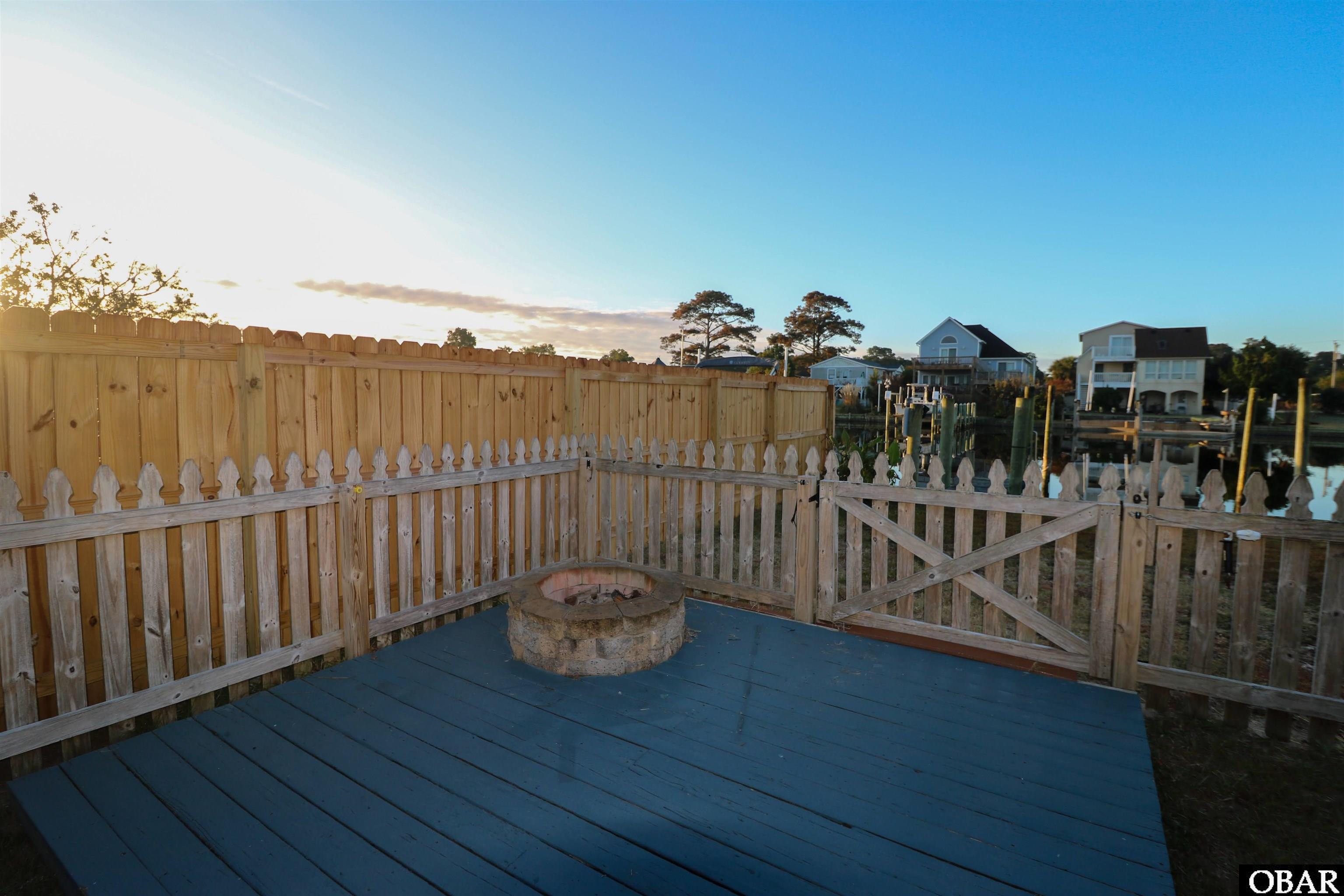 221 Broadbay Drive, Kill Devil Hills, NC 27948, 3 Bedrooms Bedrooms, ,2 BathroomsBathrooms,Residential,For sale,Broadbay Drive,127371