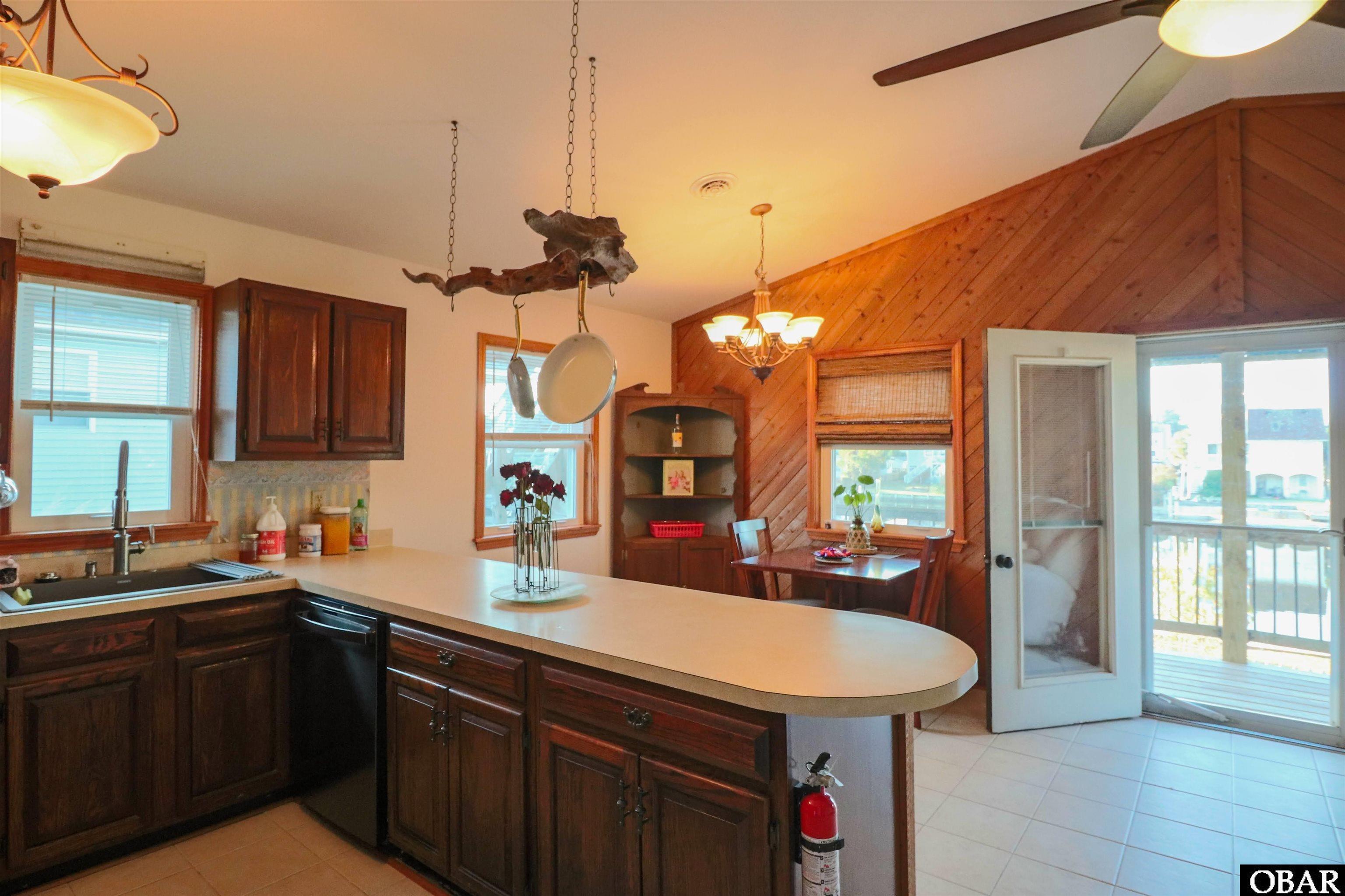 221 Broadbay Drive, Kill Devil Hills, NC 27948, 3 Bedrooms Bedrooms, ,2 BathroomsBathrooms,Residential,For sale,Broadbay Drive,127371