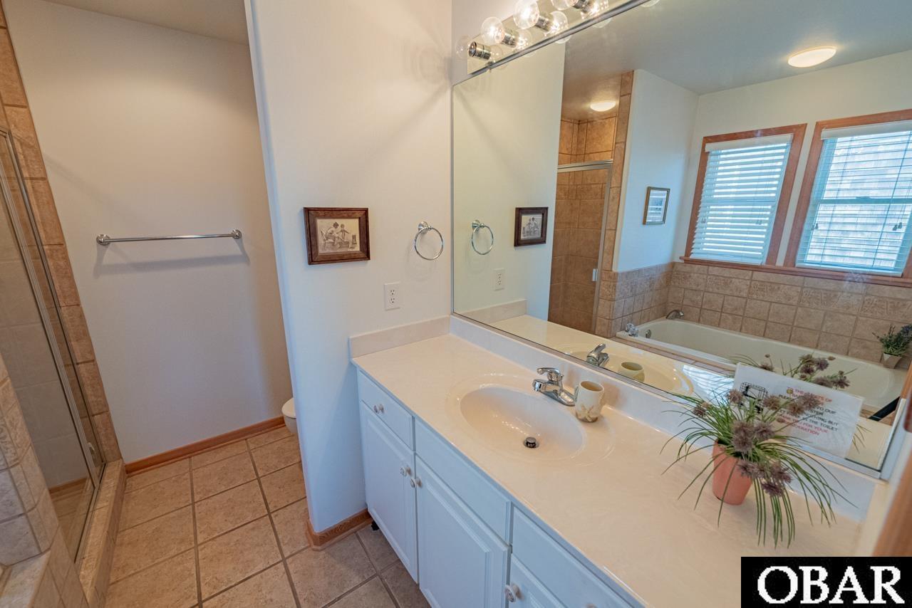 3519 Memorial Avenue, Nags Head, NC 27959, 5 Bedrooms Bedrooms, ,4 BathroomsBathrooms,Residential,For sale,Memorial Avenue,127372