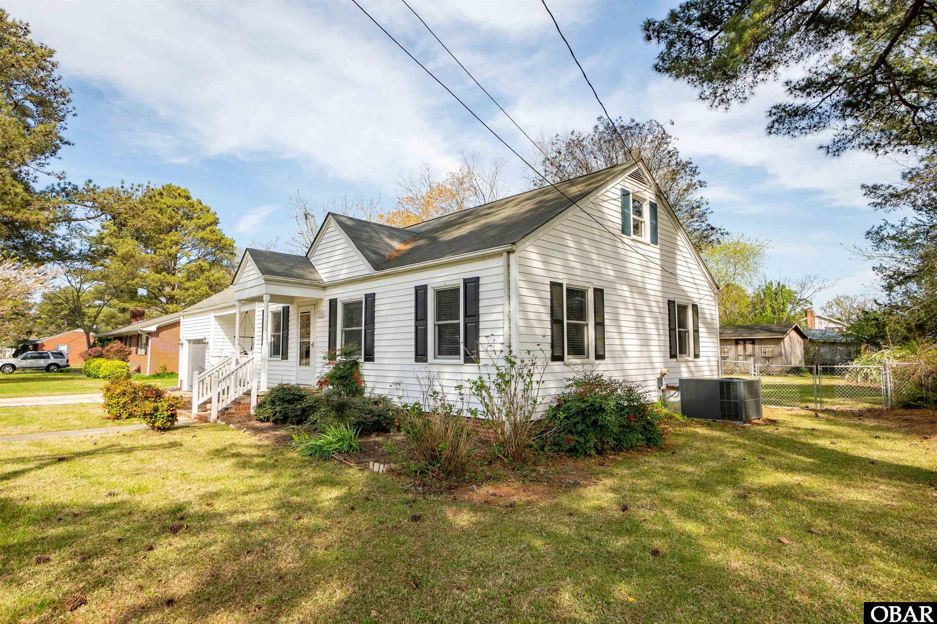 1704 Edgewood Drive, Elizabeth City, NC 27909, 3 Bedrooms Bedrooms, ,2 BathroomsBathrooms,Residential,For sale,Edgewood Drive,127379
