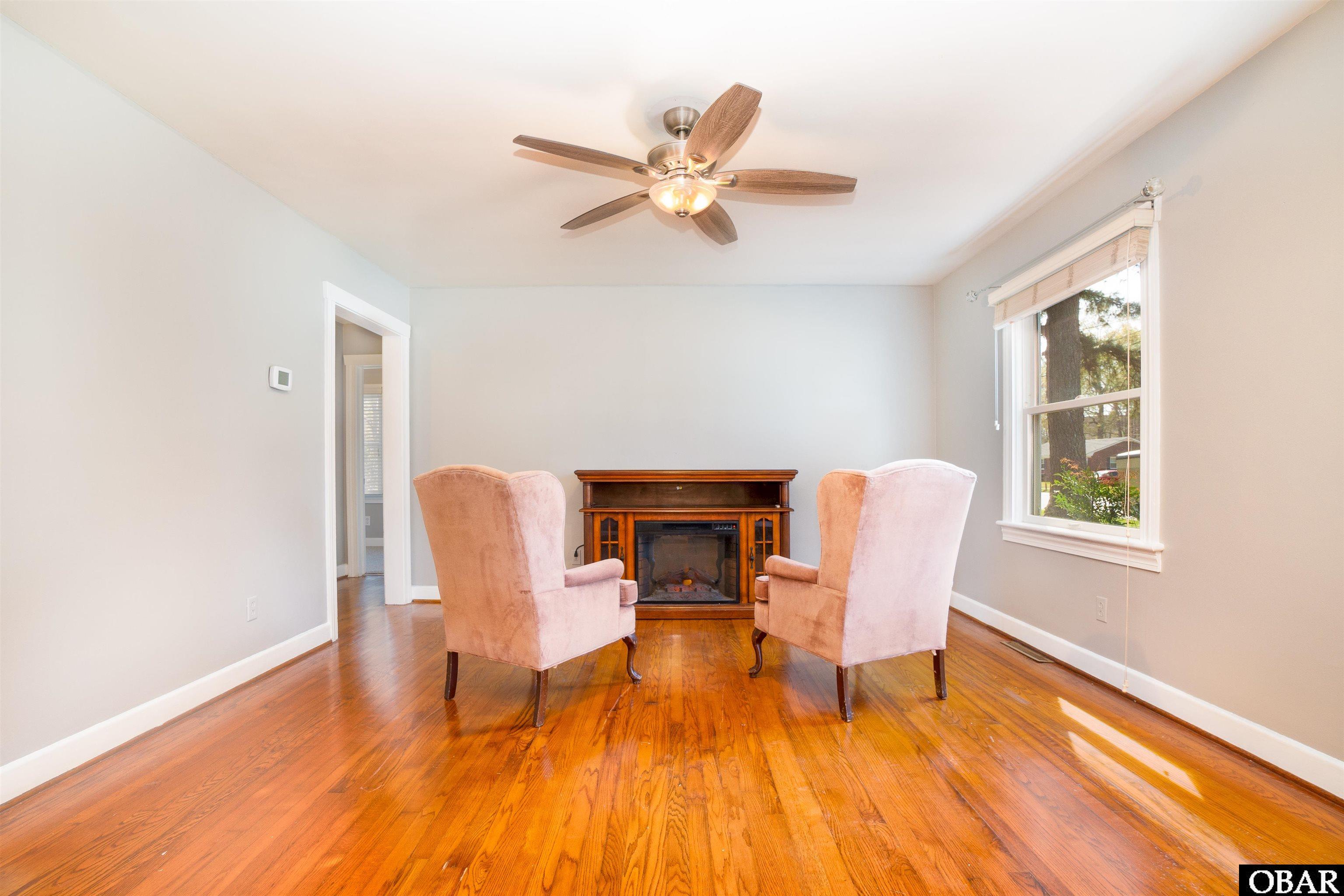 1704 Edgewood Drive, Elizabeth City, NC 27909, 3 Bedrooms Bedrooms, ,2 BathroomsBathrooms,Residential,For sale,Edgewood Drive,127379
