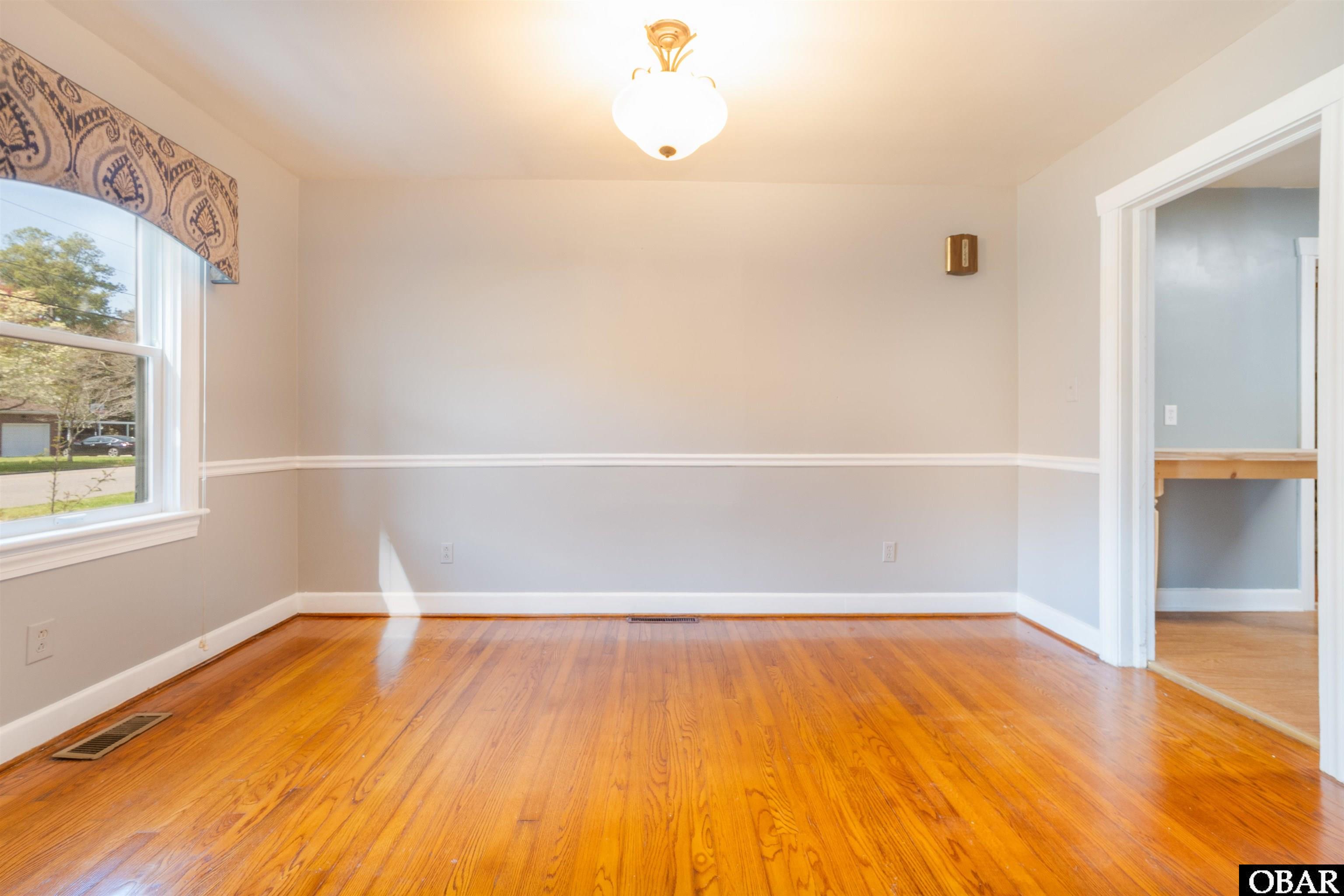 1704 Edgewood Drive, Elizabeth City, NC 27909, 3 Bedrooms Bedrooms, ,2 BathroomsBathrooms,Residential,For sale,Edgewood Drive,127379