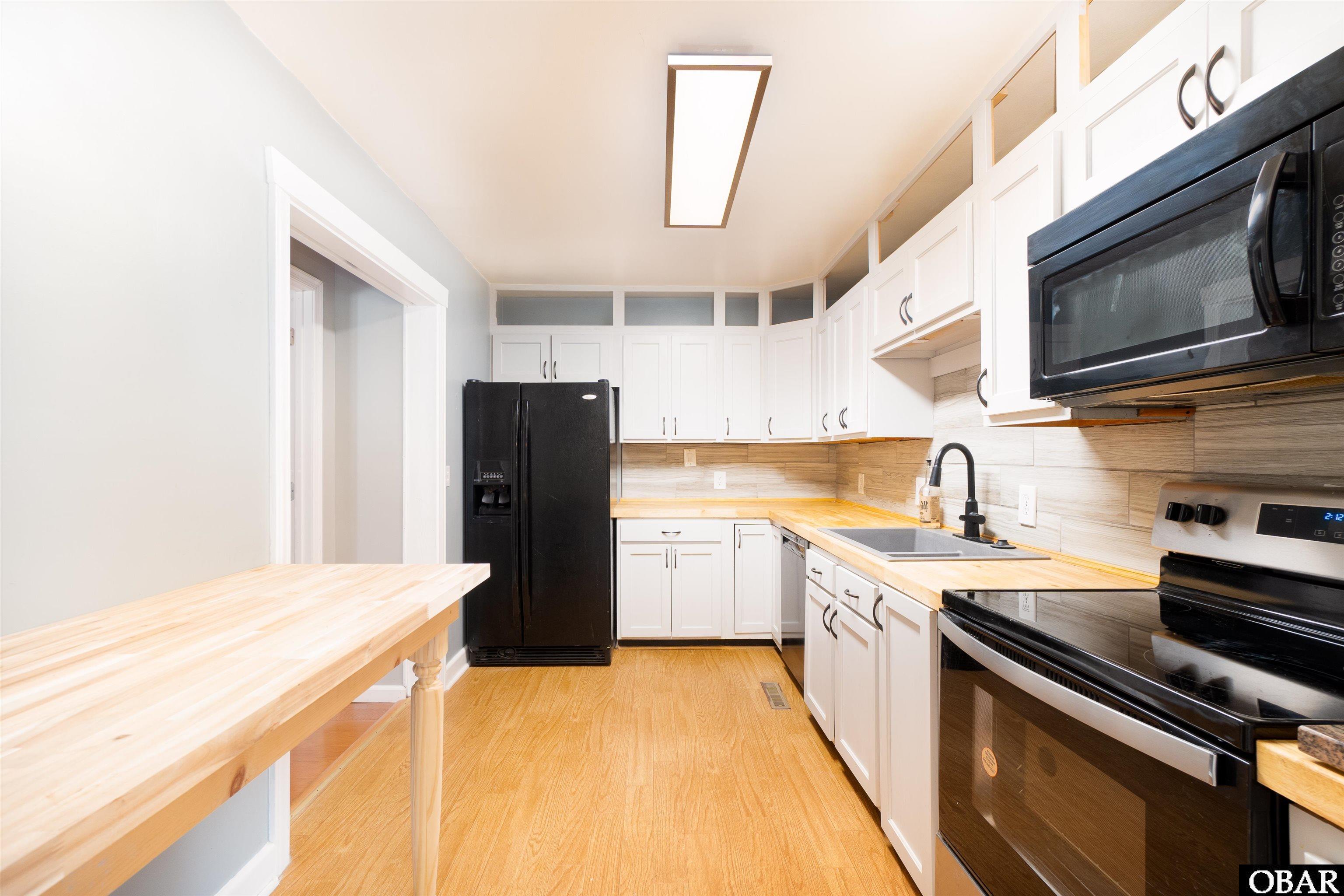 1704 Edgewood Drive, Elizabeth City, NC 27909, 3 Bedrooms Bedrooms, ,2 BathroomsBathrooms,Residential,For sale,Edgewood Drive,127379