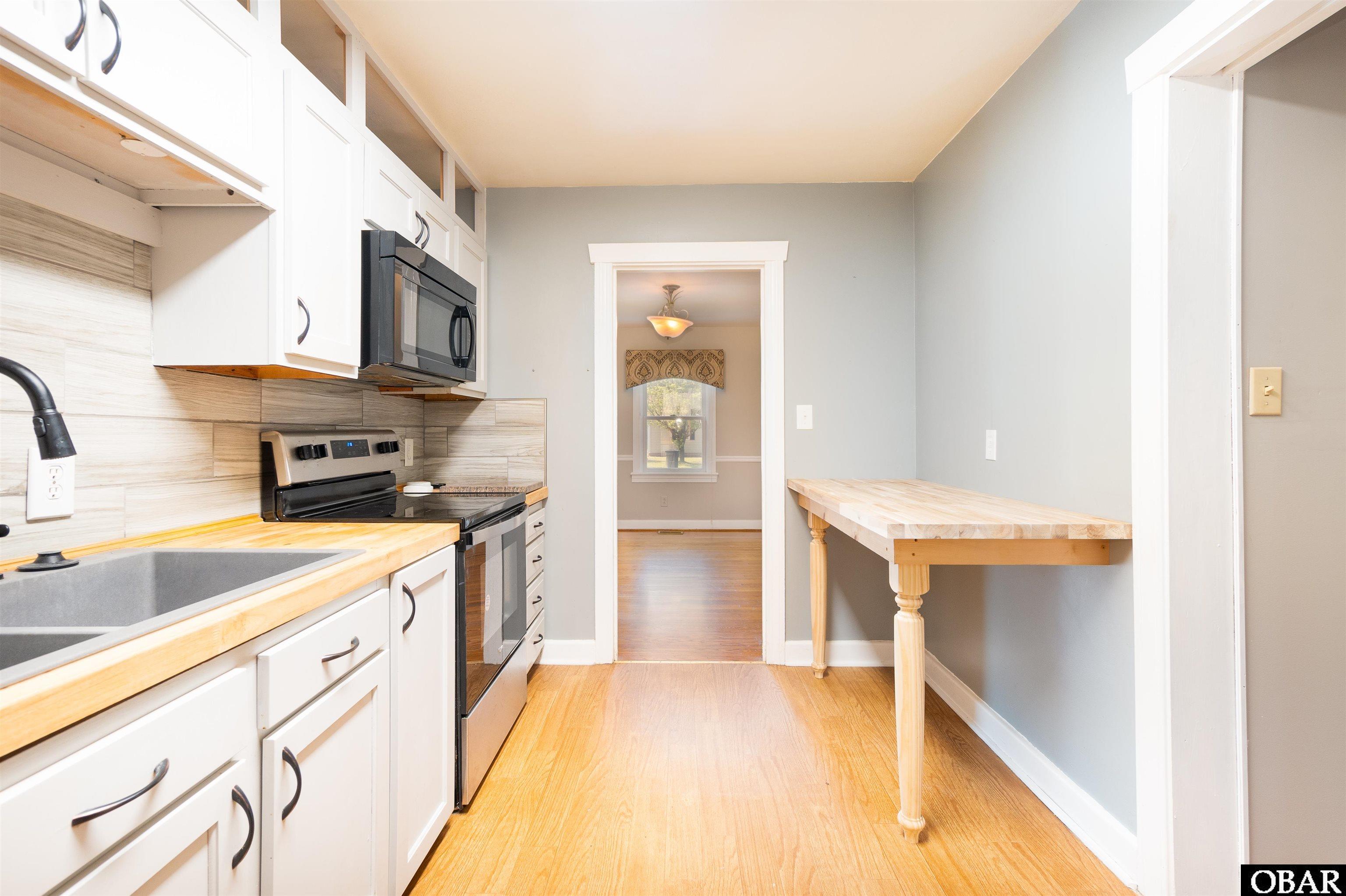 1704 Edgewood Drive, Elizabeth City, NC 27909, 3 Bedrooms Bedrooms, ,2 BathroomsBathrooms,Residential,For sale,Edgewood Drive,127379