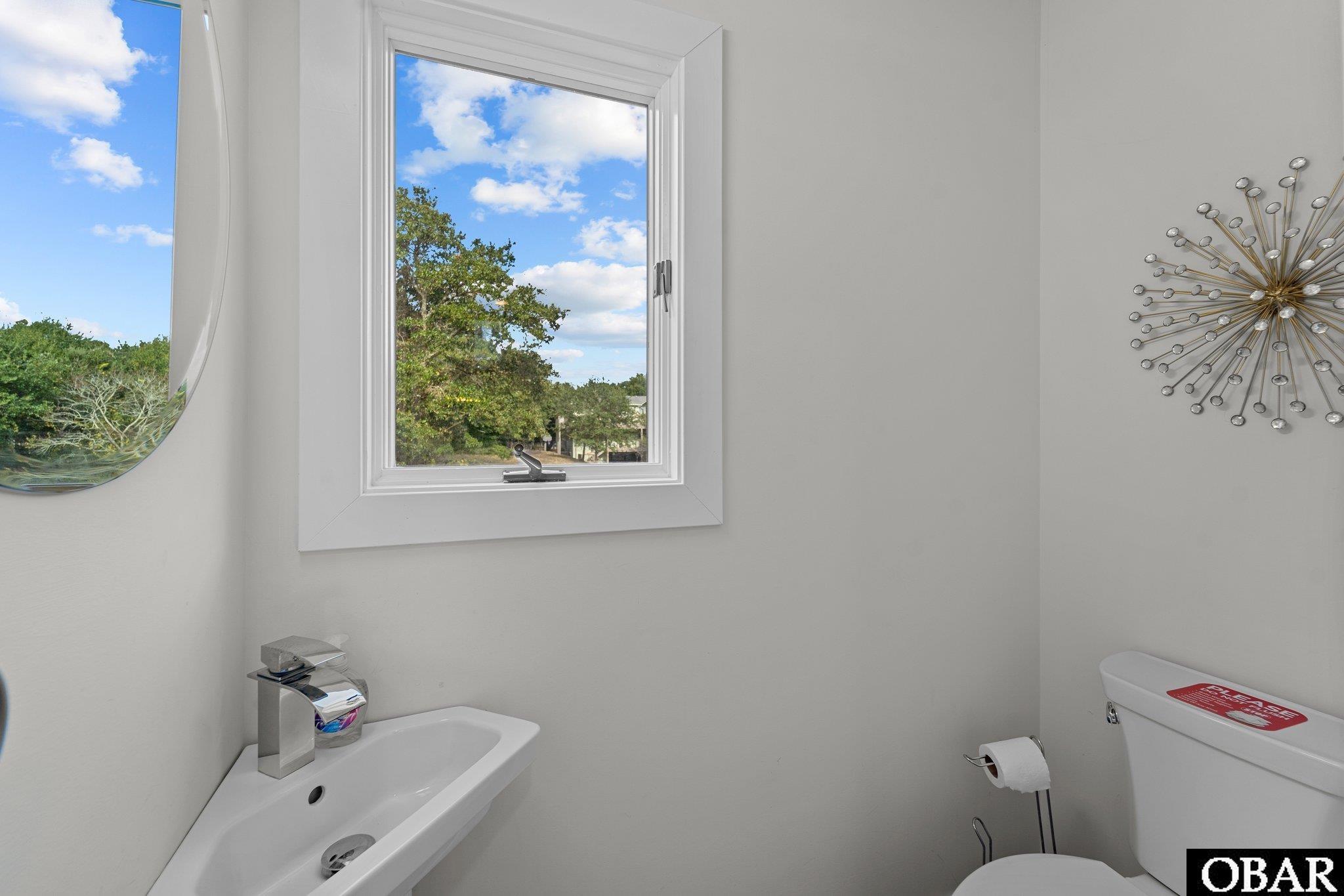 35 Tenth Avenue, Southern Shores, NC 27949, 4 Bedrooms Bedrooms, ,2 BathroomsBathrooms,Residential,For sale,Tenth Avenue,127385