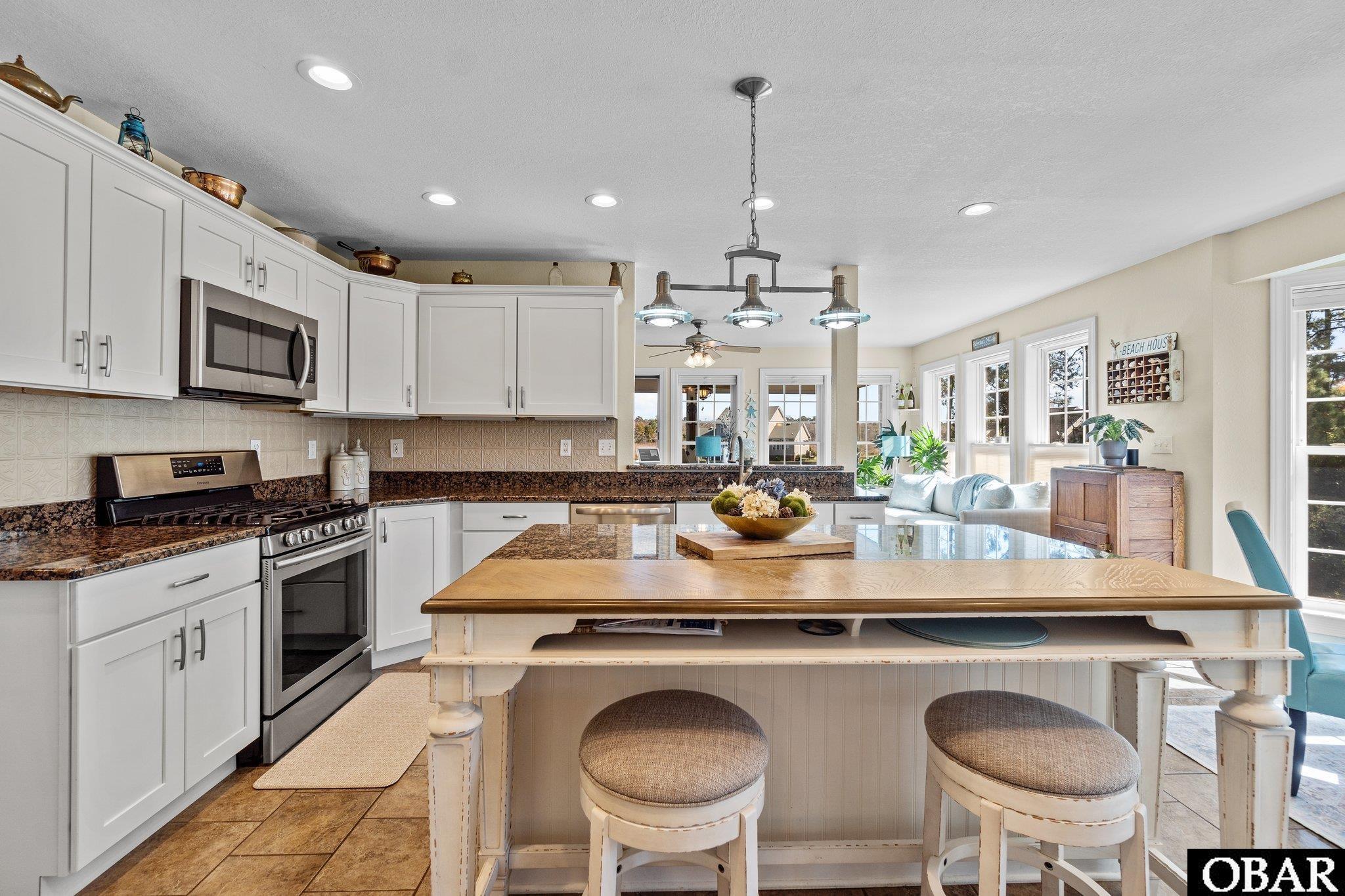 1156 Burnside Road, Manteo, NC 27954, 5 Bedrooms Bedrooms, ,3 BathroomsBathrooms,Residential,For sale,Burnside Road,127398
