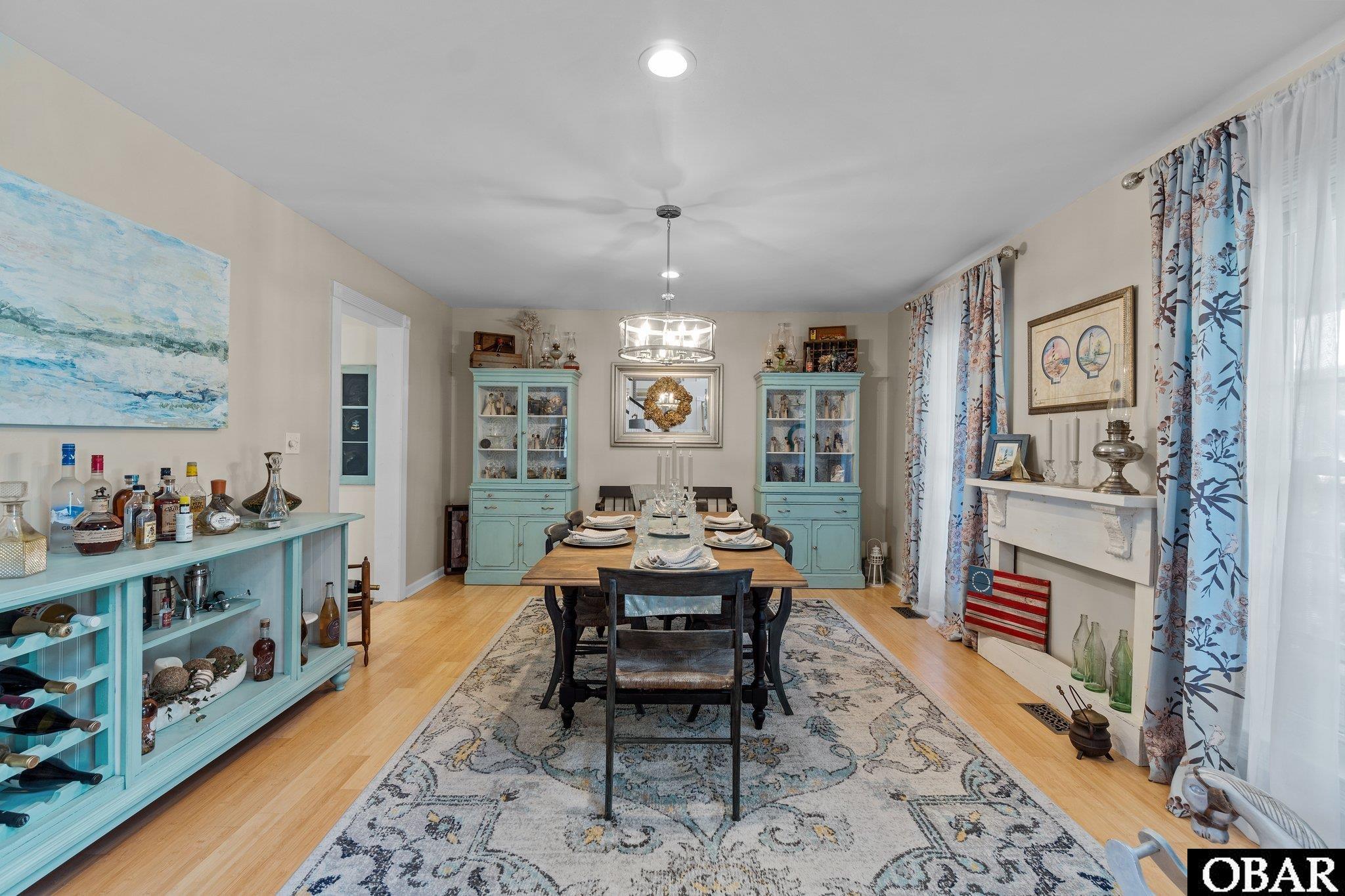 1156 Burnside Road, Manteo, NC 27954, 5 Bedrooms Bedrooms, ,3 BathroomsBathrooms,Residential,For sale,Burnside Road,127398