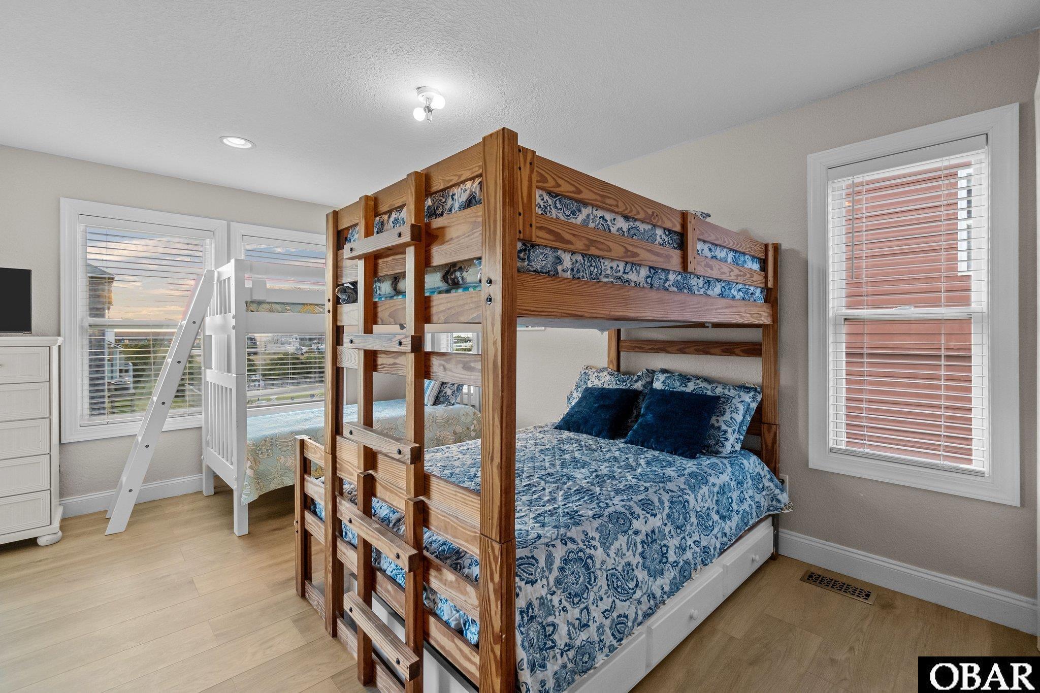 7036 Virginia Dare Trail, Nags Head, NC 27959, 4 Bedrooms Bedrooms, ,4 BathroomsBathrooms,Residential,For sale,Virginia Dare Trail,127414