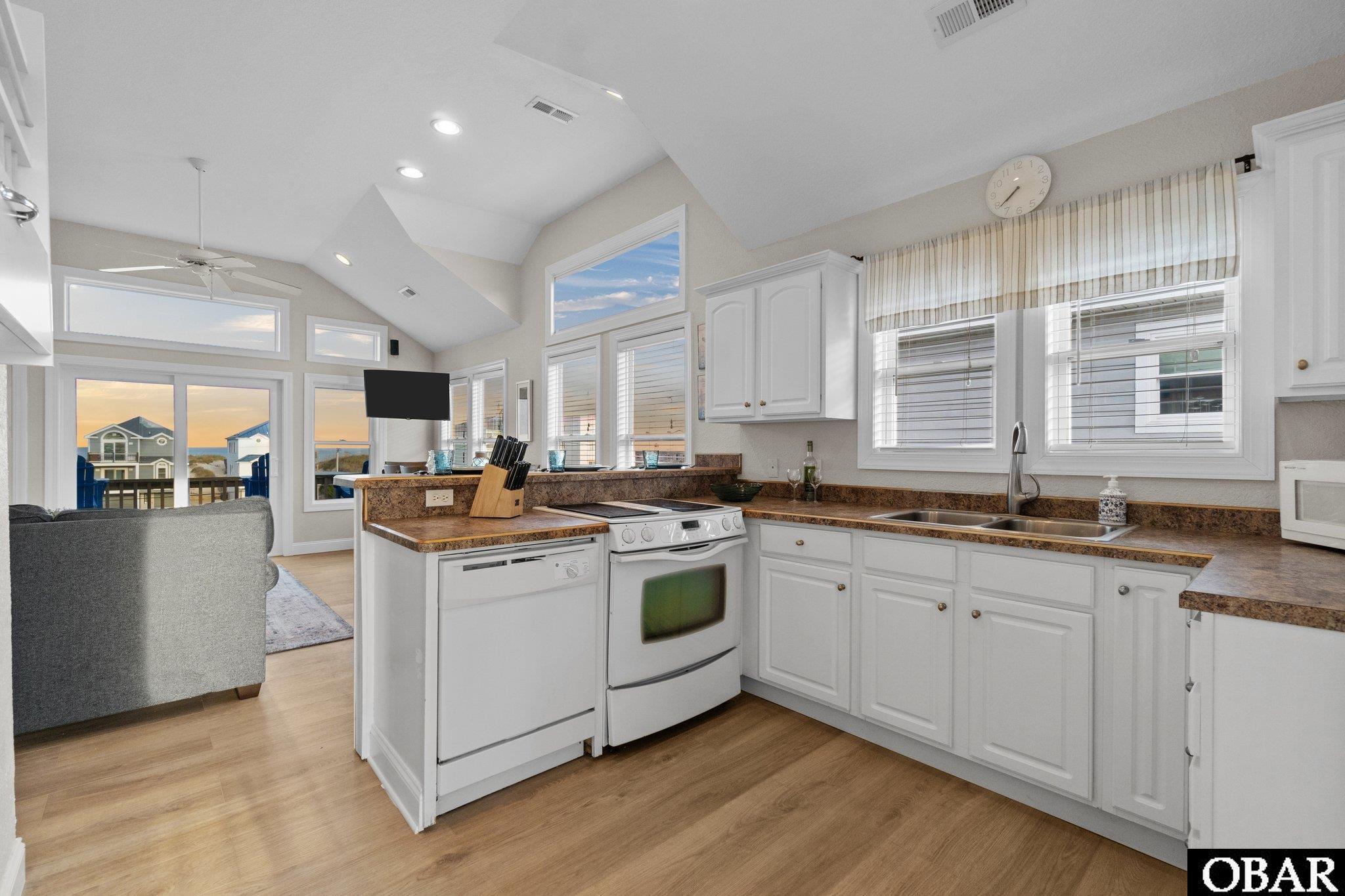 7036 Virginia Dare Trail, Nags Head, NC 27959, 4 Bedrooms Bedrooms, ,4 BathroomsBathrooms,Residential,For sale,Virginia Dare Trail,127414