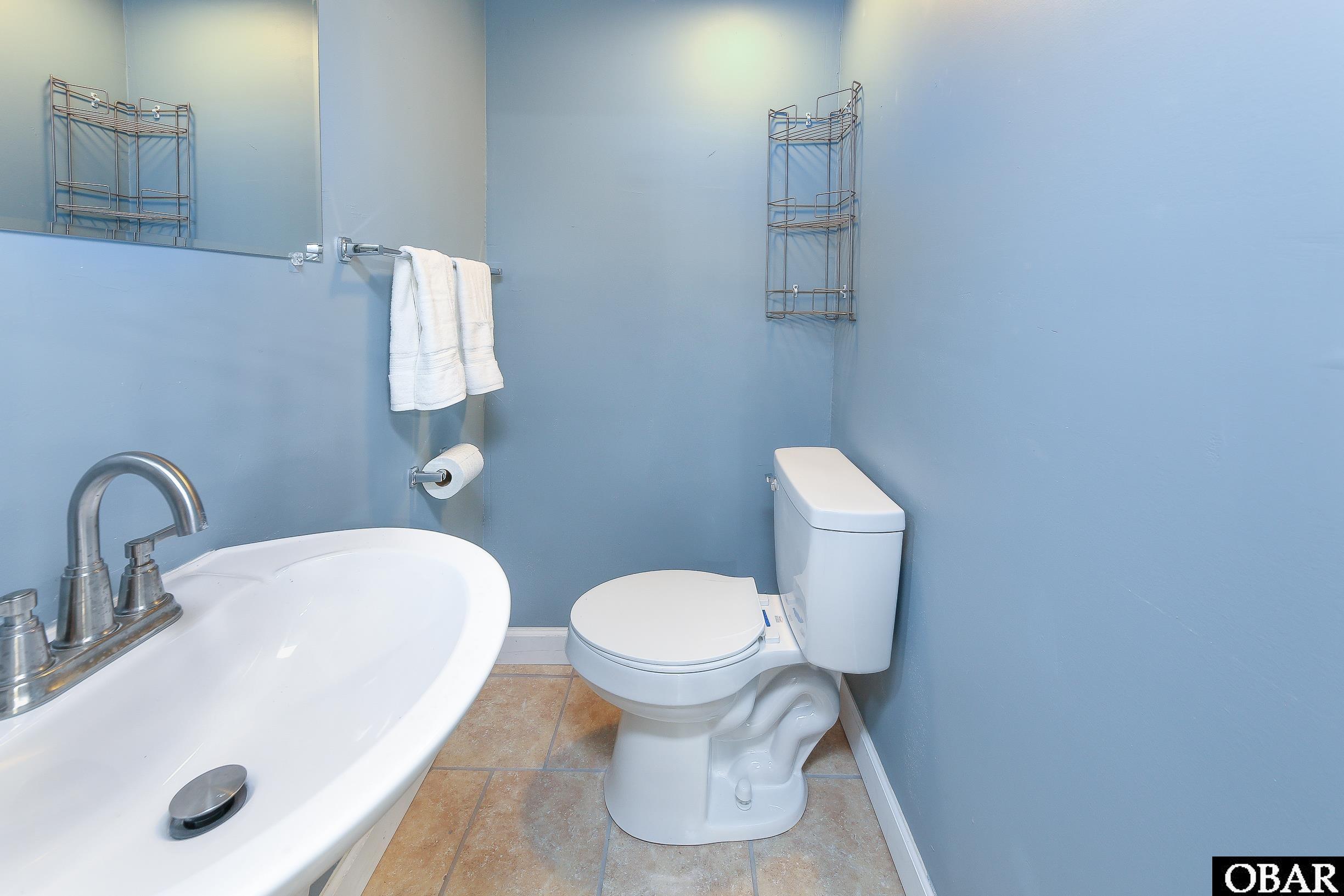 1308 Main Street, Elizabeth City, NC 27909, 3 Bedrooms Bedrooms, ,1 BathroomBathrooms,Residential,For sale,Main Street,127418
