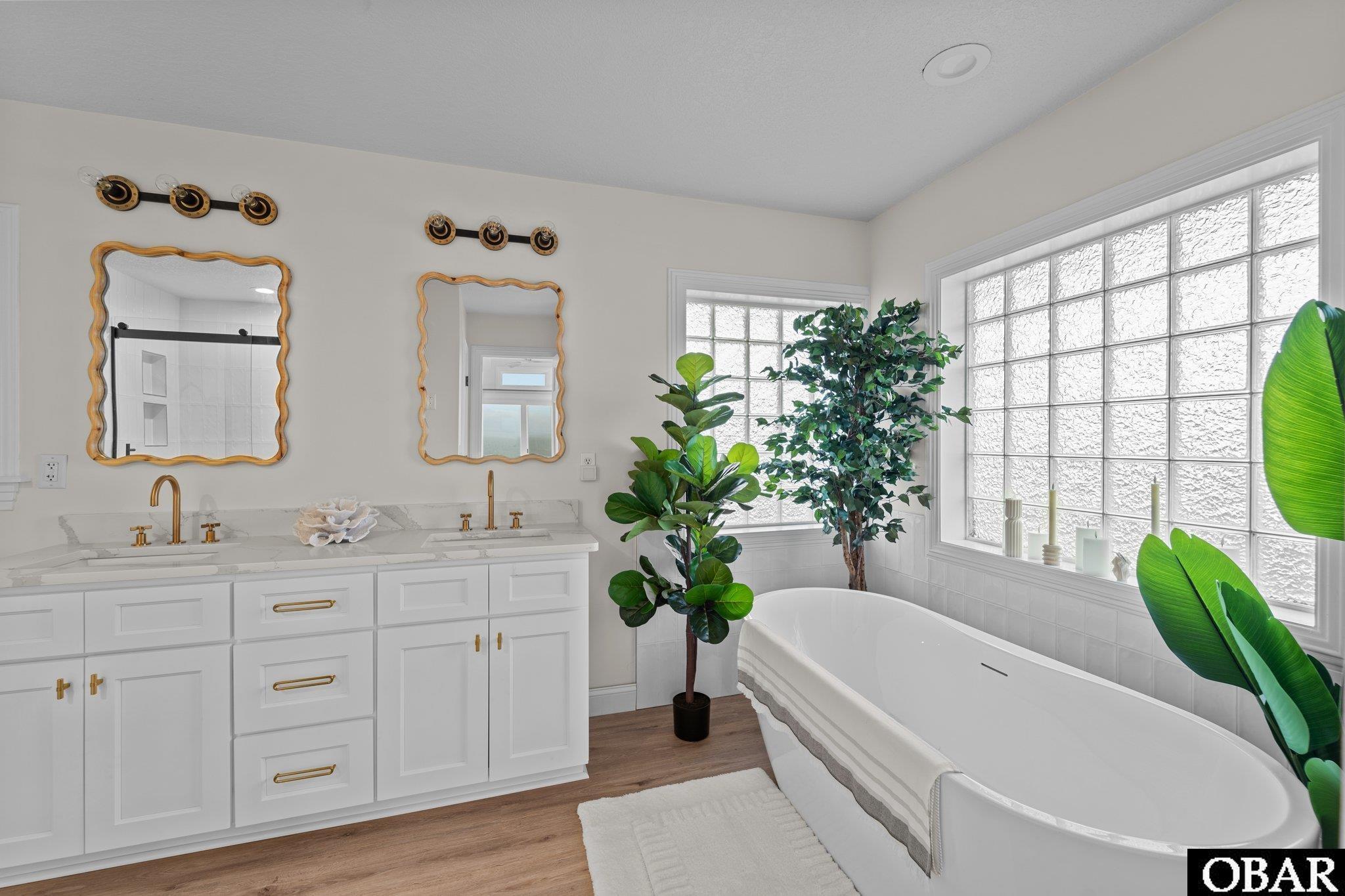 1610 Sandfiddler Road, Corolla, NC 27927, 6 Bedrooms Bedrooms, ,5 BathroomsBathrooms,Residential,For sale,Sandfiddler Road,127423