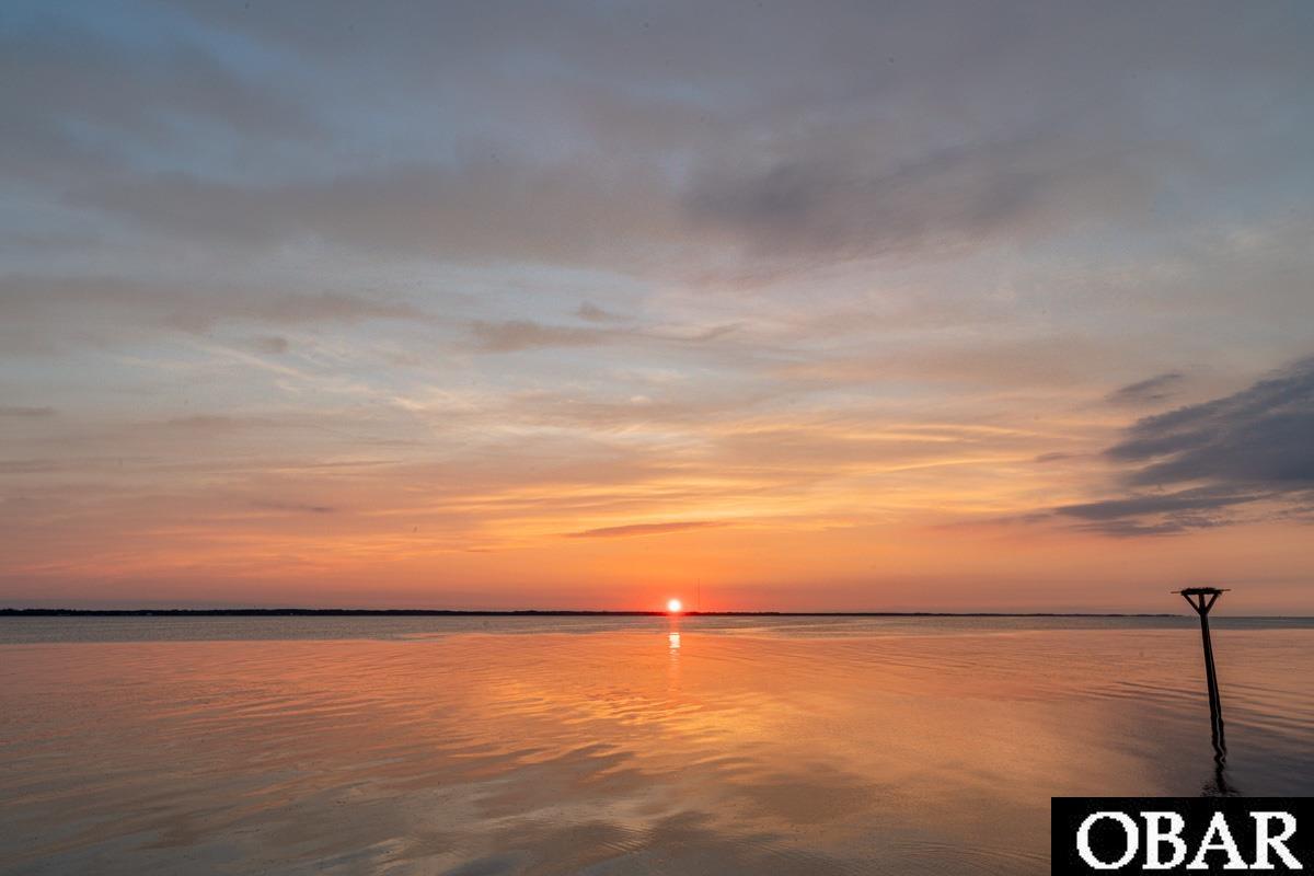 1052 Martins Point Road, Kitty Hawk, NC 27949, 4 Bedrooms Bedrooms, ,4 BathroomsBathrooms,Residential,For sale,Martins Point Road,127437