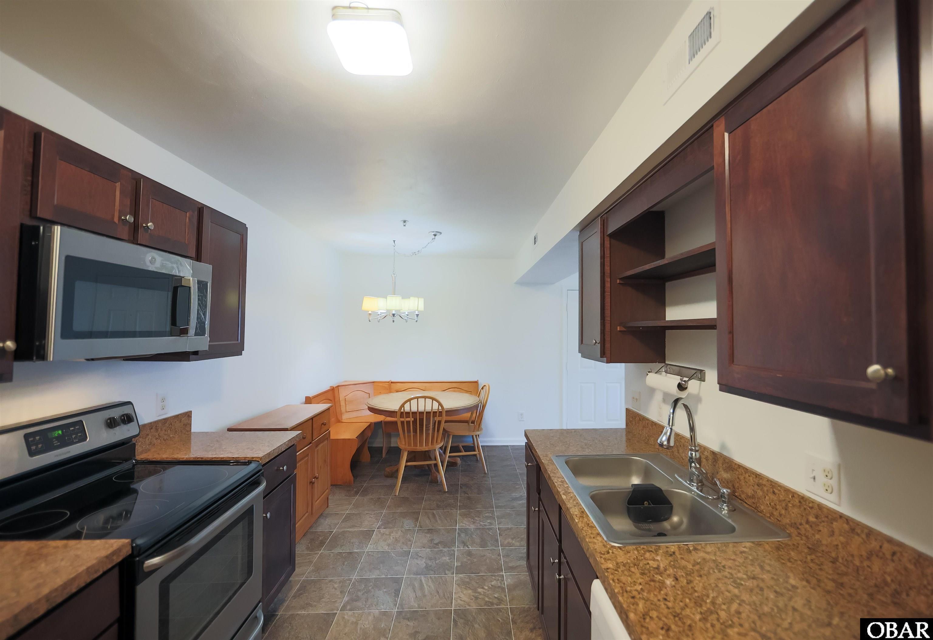 815 Caroline Court, Corolla, NC 27927, 2 Bedrooms Bedrooms, ,2 BathroomsBathrooms,Residential,For sale,Caroline Court,127443