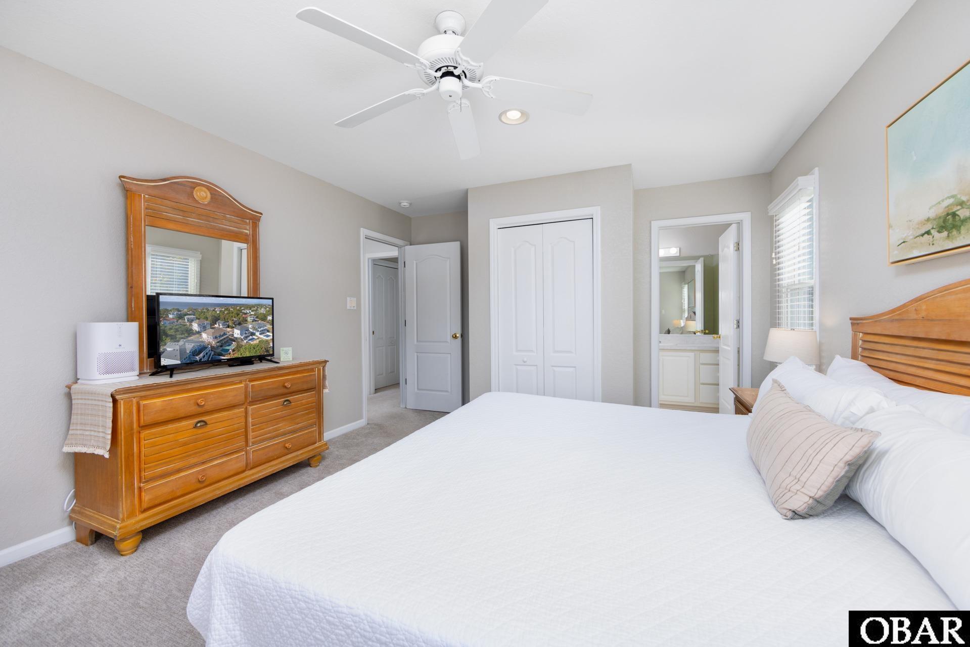 841 Golden Bluff Way, Corolla, NC 27927, 6 Bedrooms Bedrooms, ,5 BathroomsBathrooms,Residential,For sale,Golden Bluff Way,127444