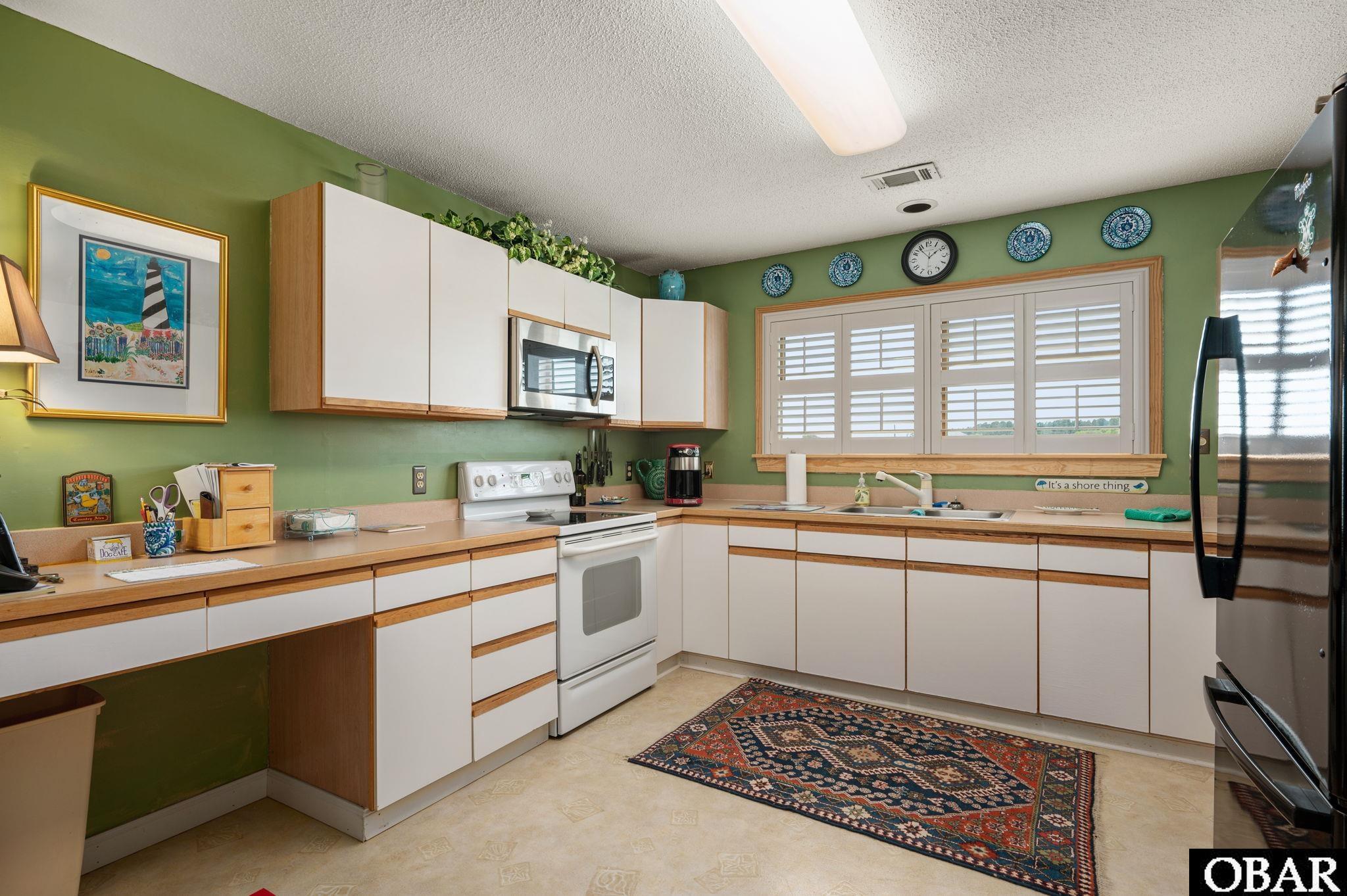 13 Pelican Watch Way, Southern Shores, NC 27949, 3 Bedrooms Bedrooms, ,2 BathroomsBathrooms,Residential,For sale,Pelican Watch Way,127447