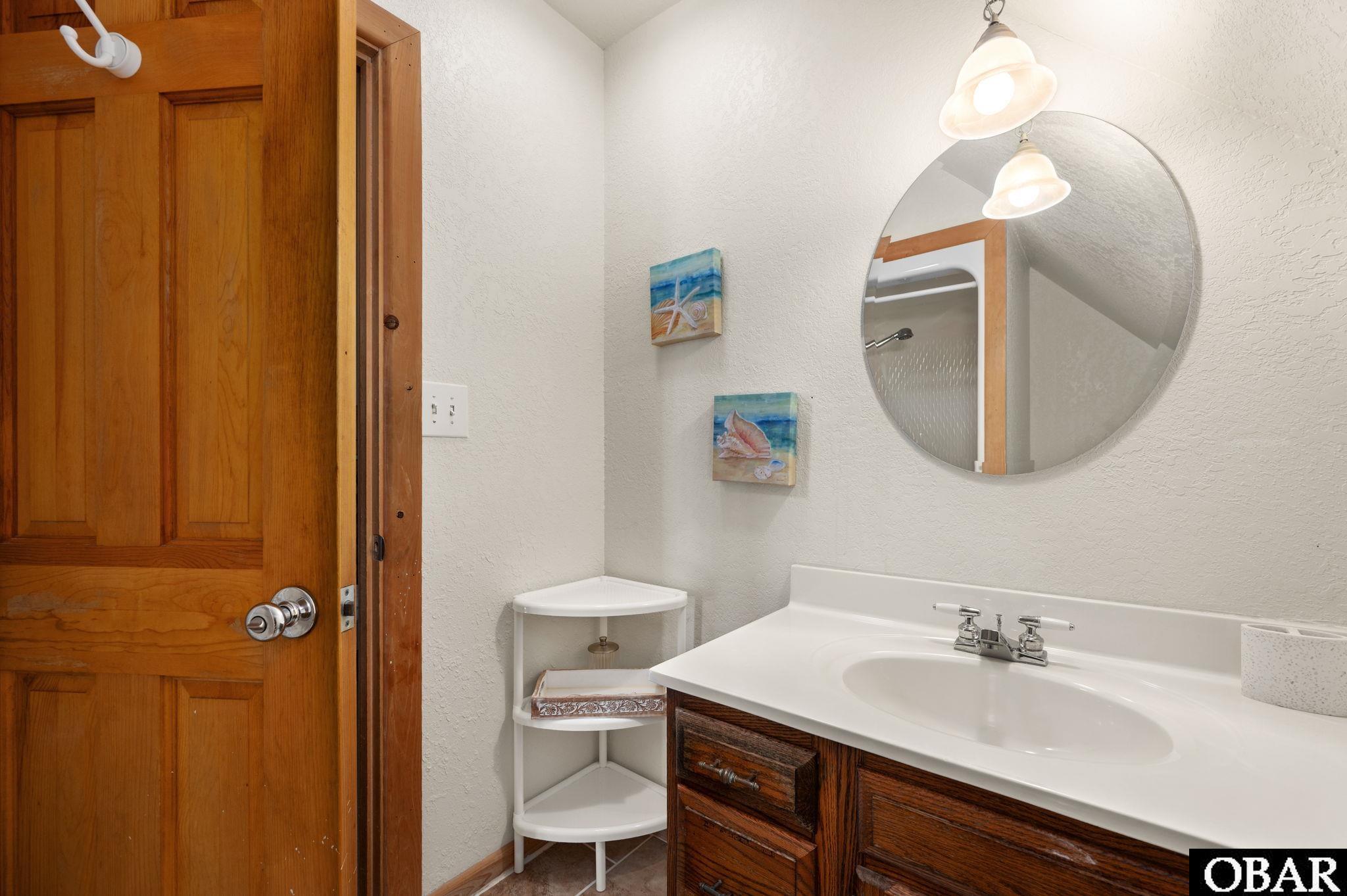 1605 Harbour View Drive, Kill Devil Hills, NC 27948, 3 Bedrooms Bedrooms, ,2 BathroomsBathrooms,Residential,For sale,Harbour View Drive,127450