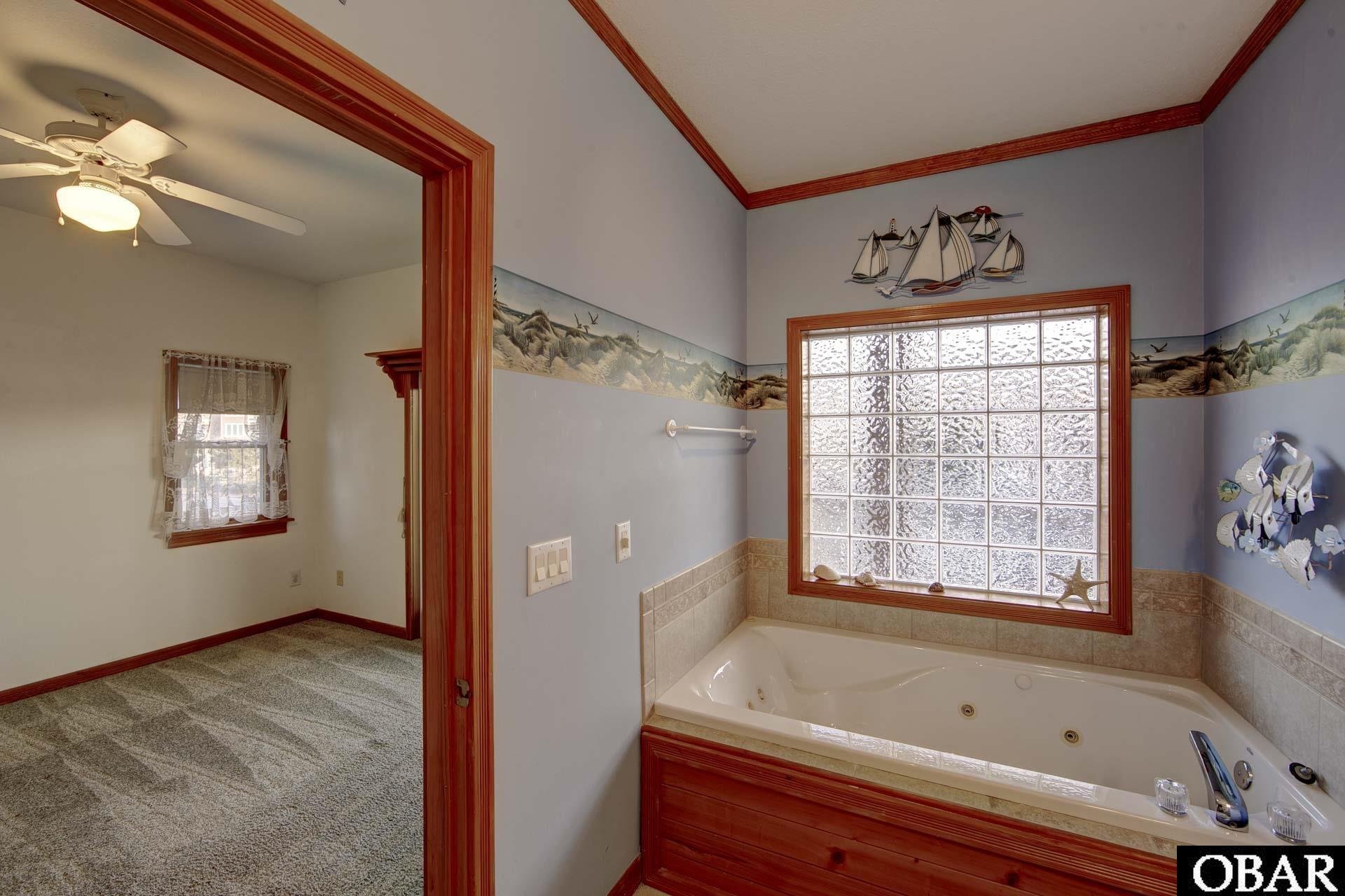 402 North Bay Club Drive, Manteo, NC 27954, 3 Bedrooms Bedrooms, ,2 BathroomsBathrooms,Residential,For sale,North Bay Club Drive,127458